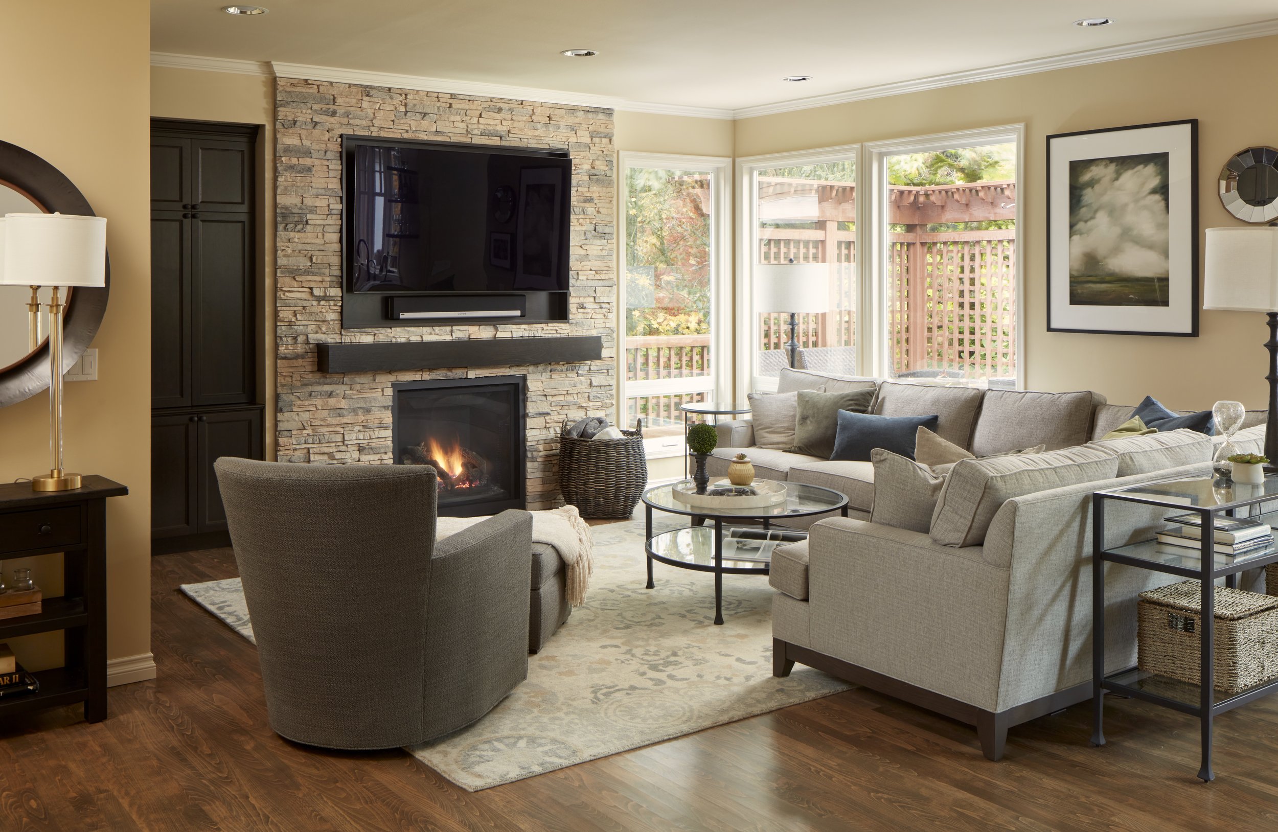 Morrow living room 3.jpg