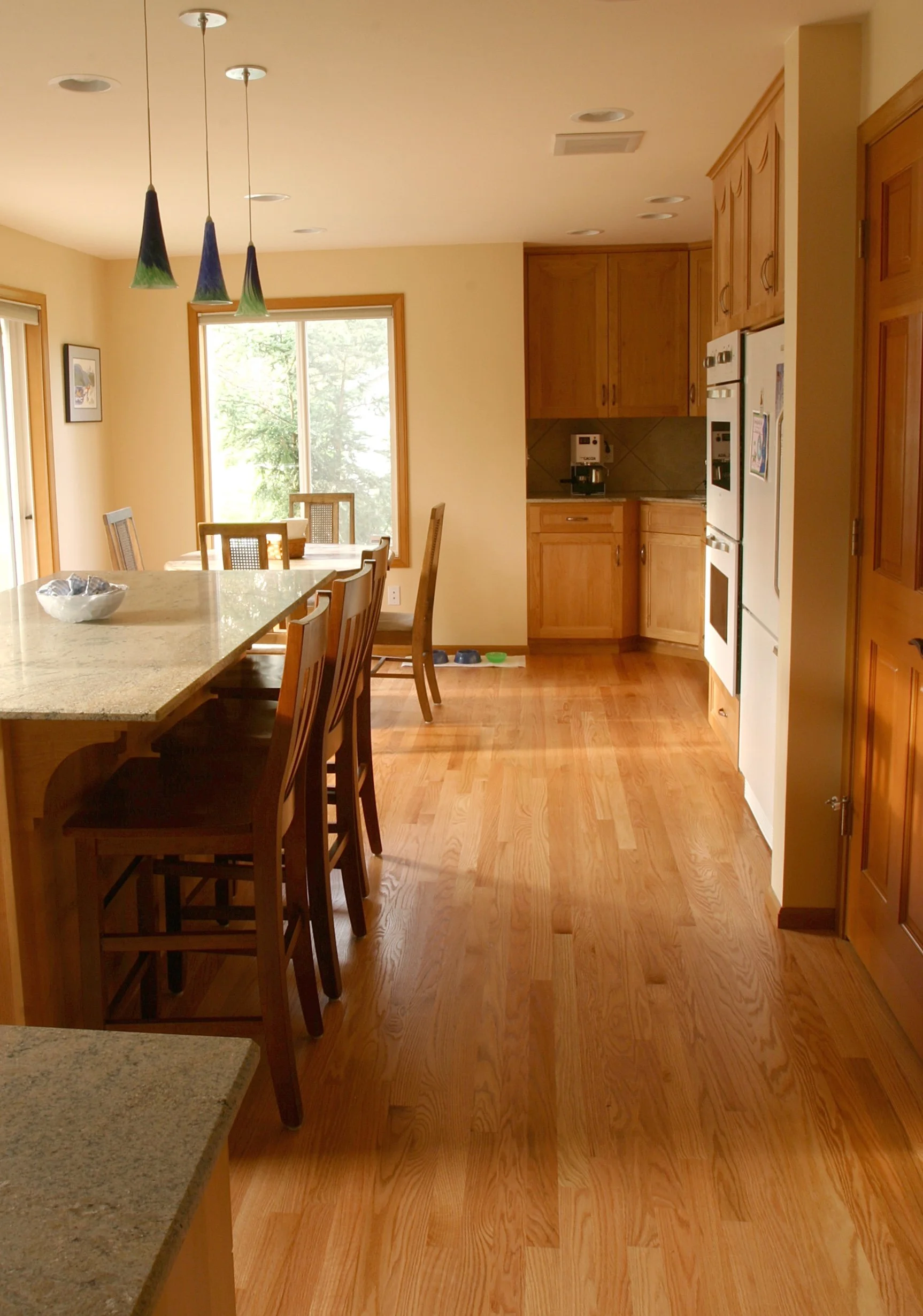 Flowers Kitchen 1.jpg