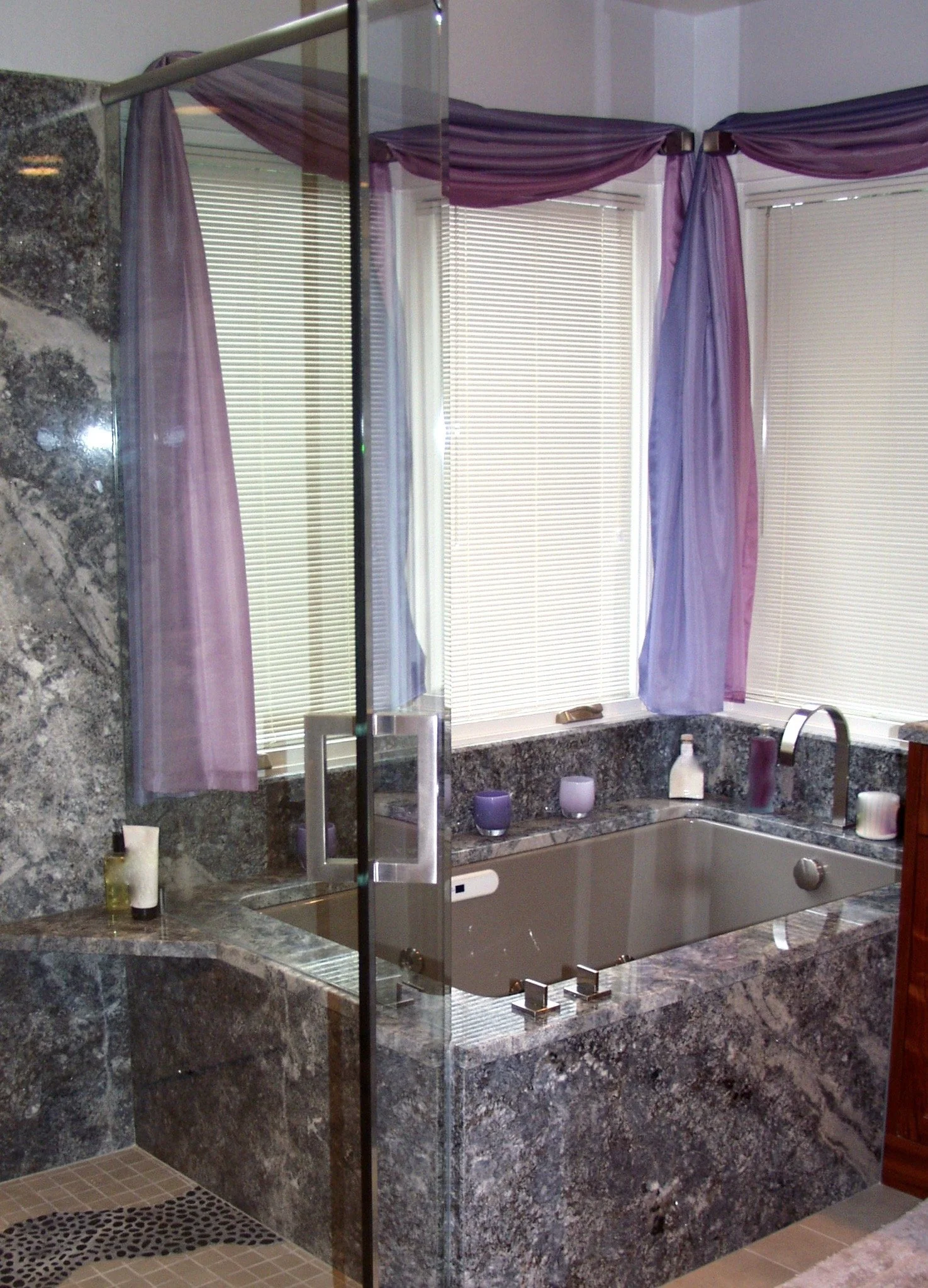 Hohl Bathroom 9.jpg