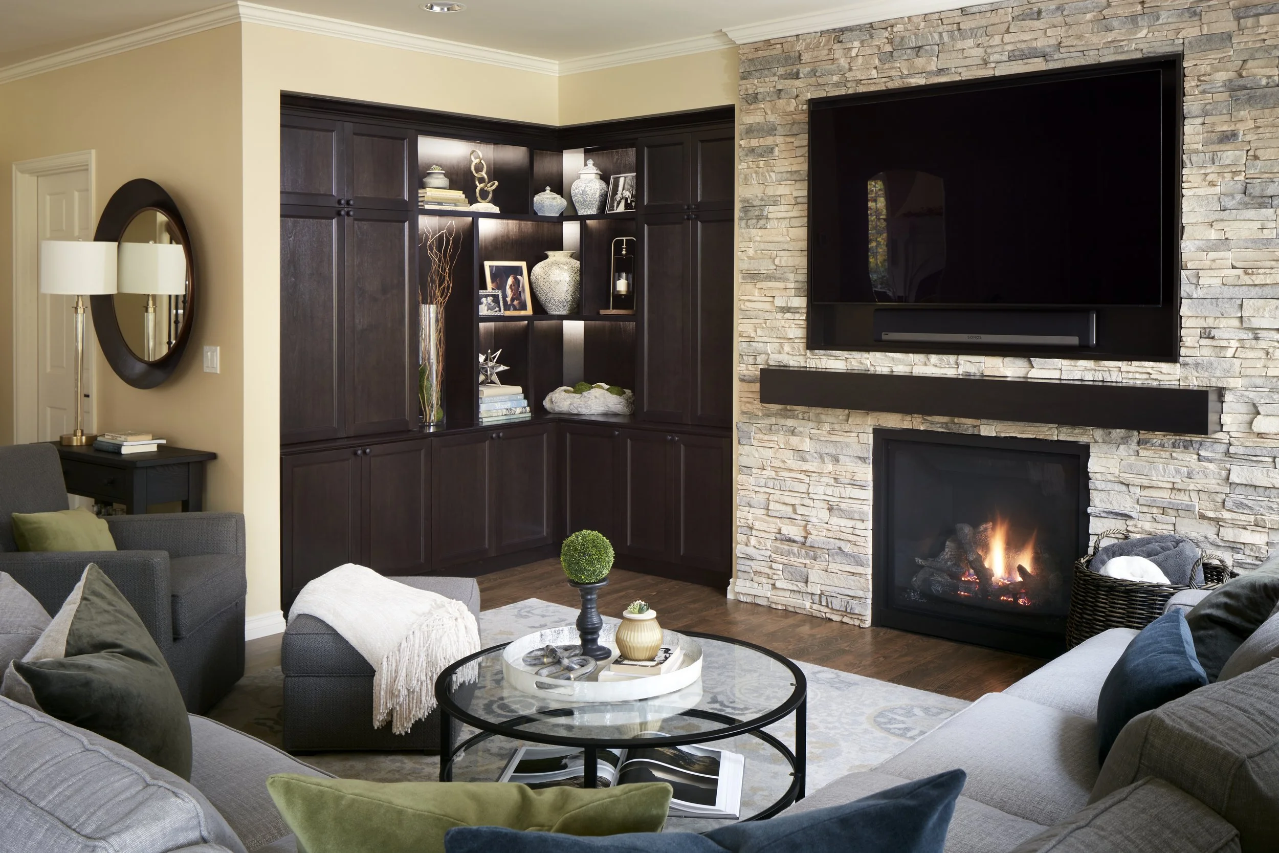 Morrow living room 6.jpg