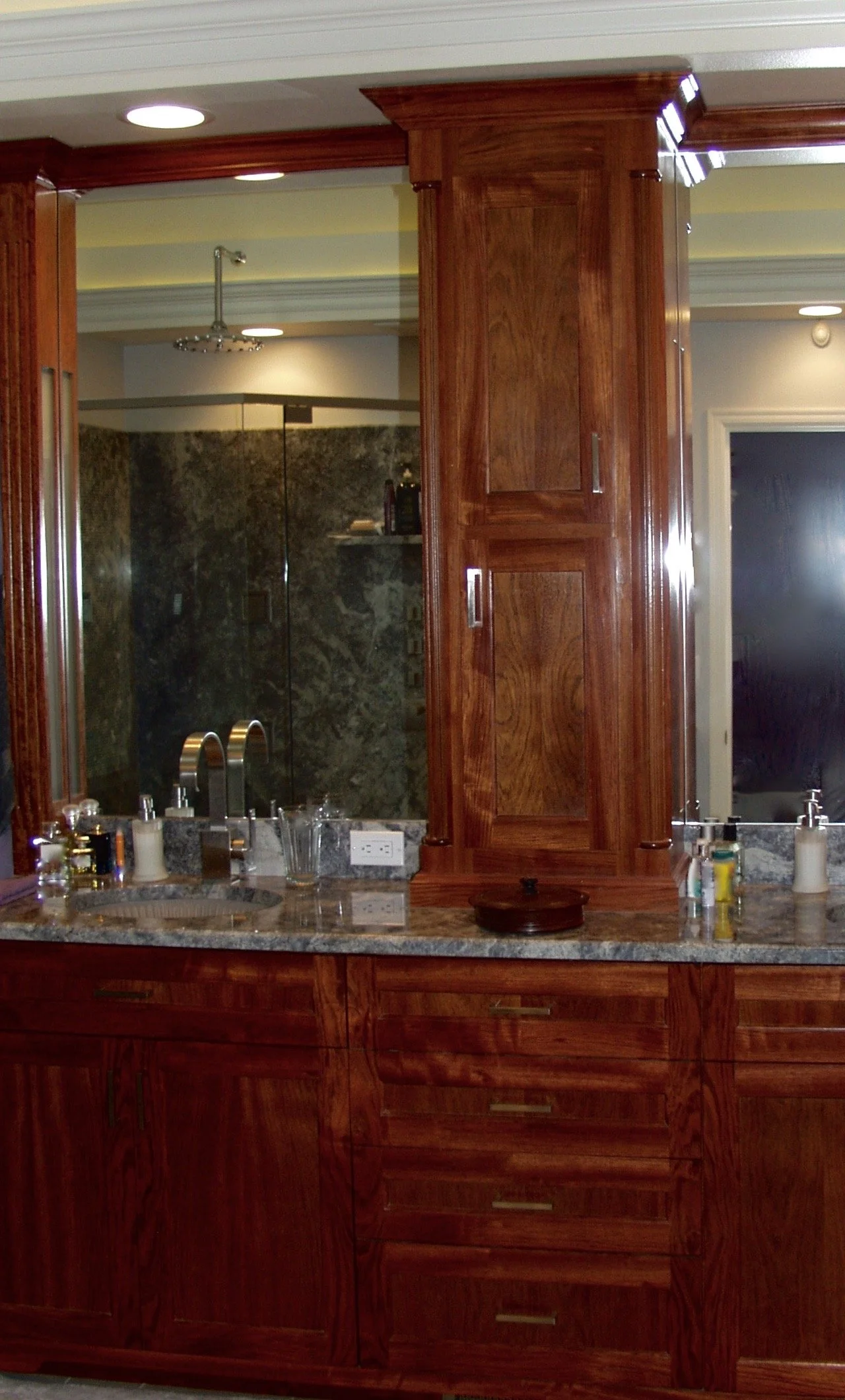 Hohl Bathroom 8.jpg