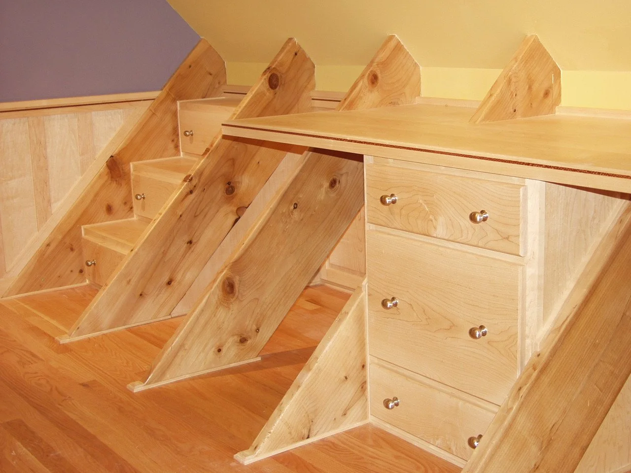 Flueret Attic room 18.jpg