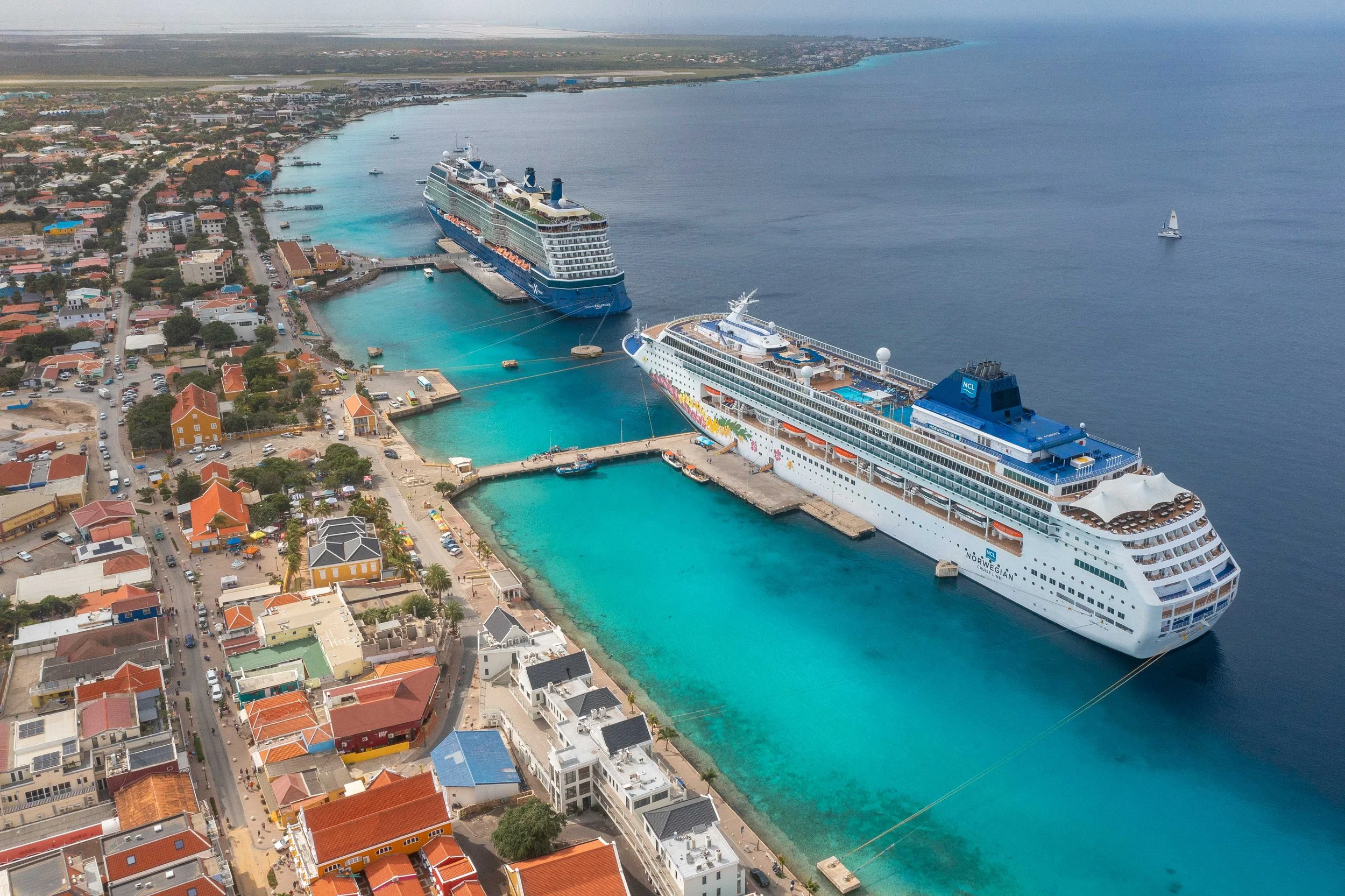 Drone Bonaire1.jpg