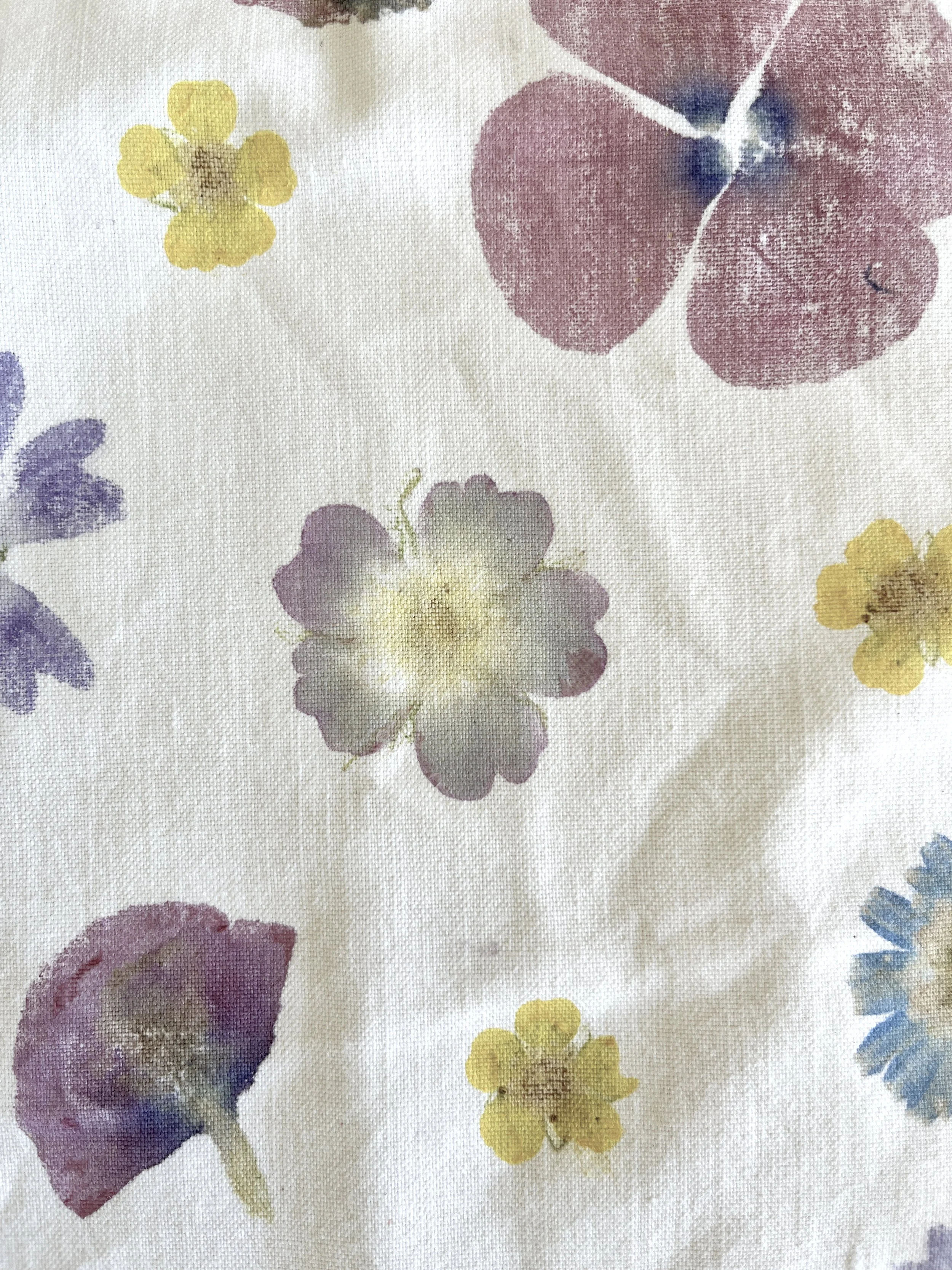 flowerpillows-close5.jpg