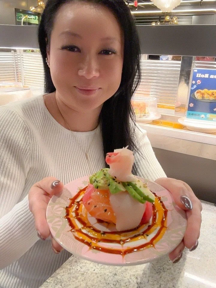 It&rsquo;s not even my birthday and @hokkaido_revolvingsushi surprised me with the most beautiful sushi cake. 🍣🎂 Such a fun and delicious experience. If you love all you can eat sushi, this revolving sushi restaurant in Columbus, Ohio is a must try