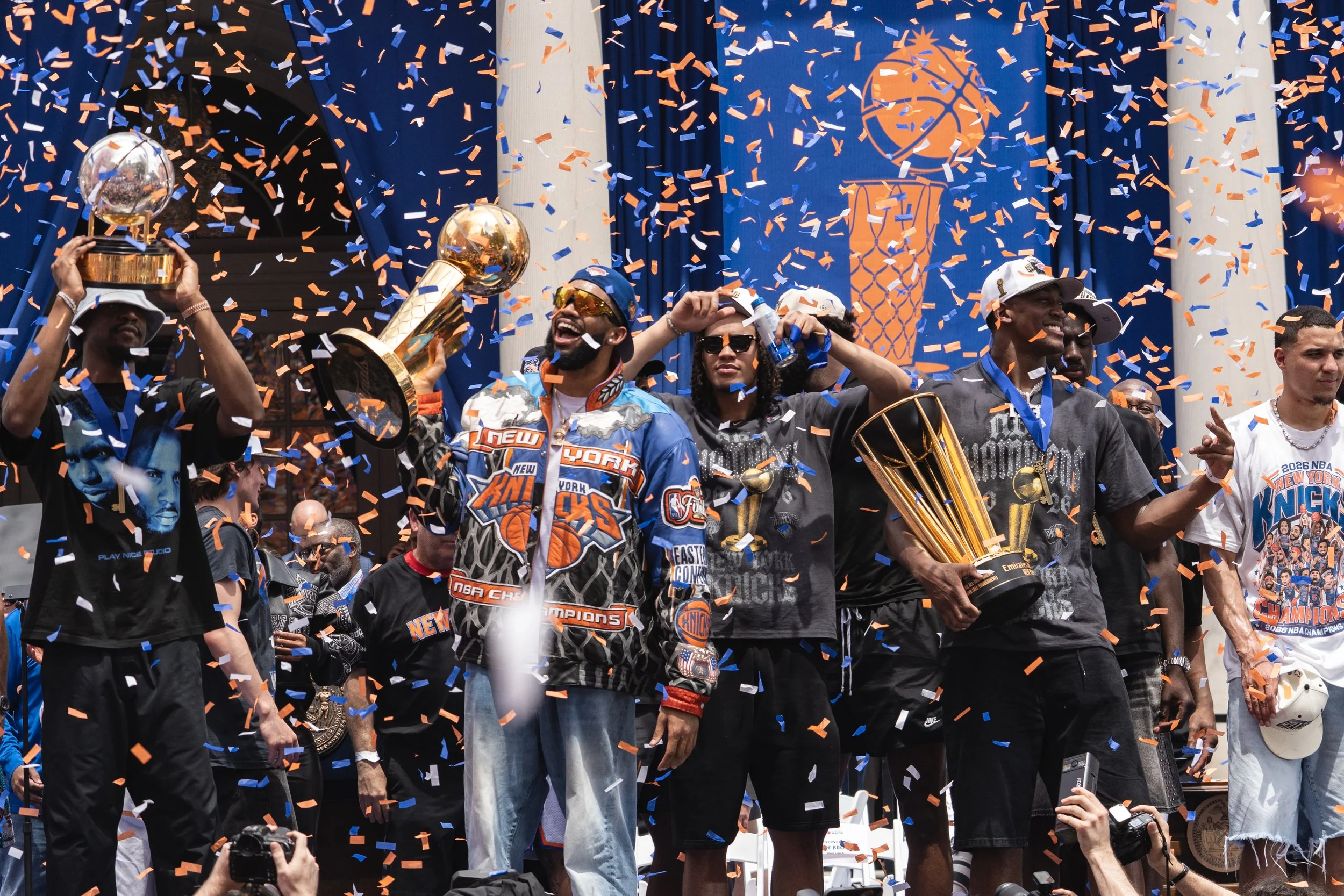 NY_KnicksWinNBACeremony18JUN26_53.jpg