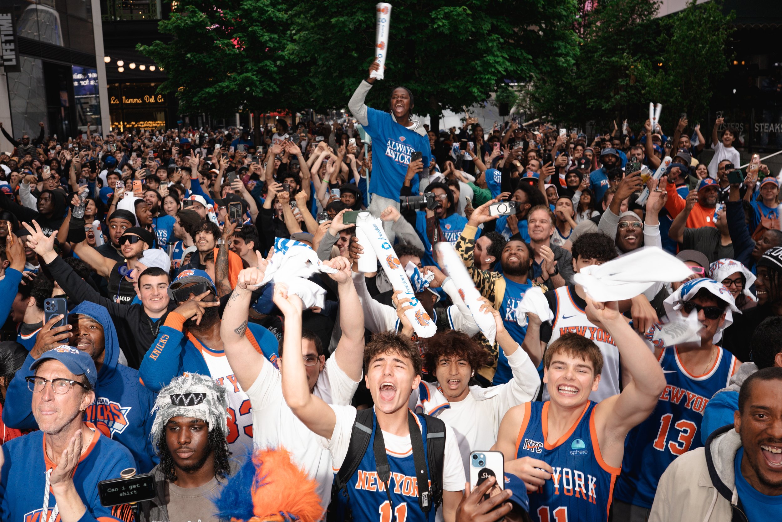 NY_NBAPlayoffs10MAY26_0023.jpg