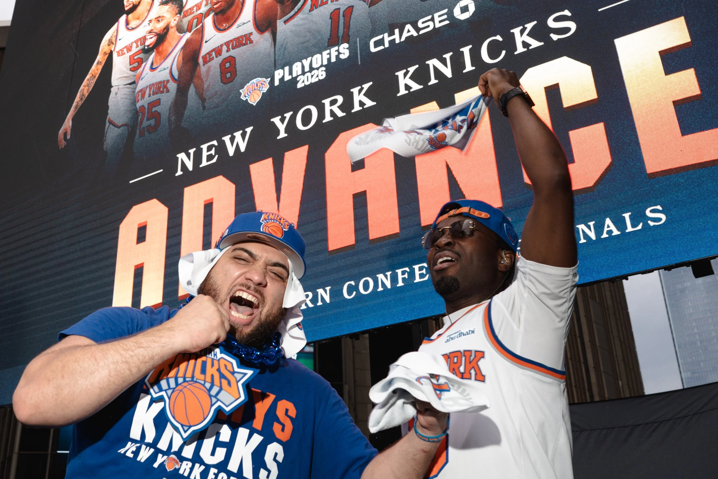 NY_NBAPlayoffs10MAY26_0024.jpg