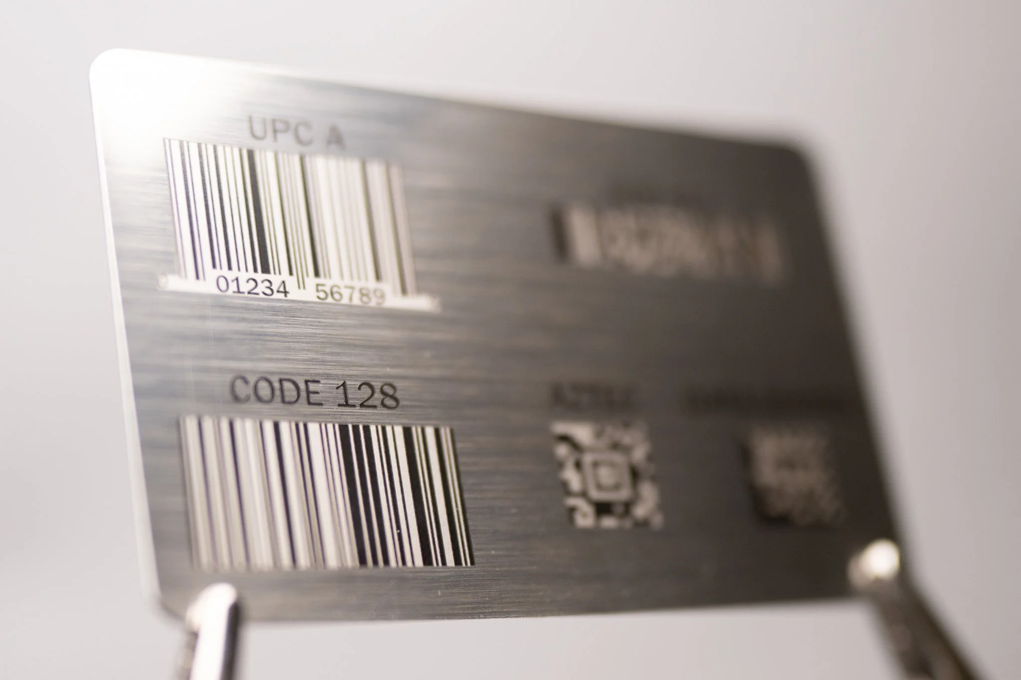 Medical Grade Laser Marking: Engineering for UDI Compliance and Corrosion Resistance