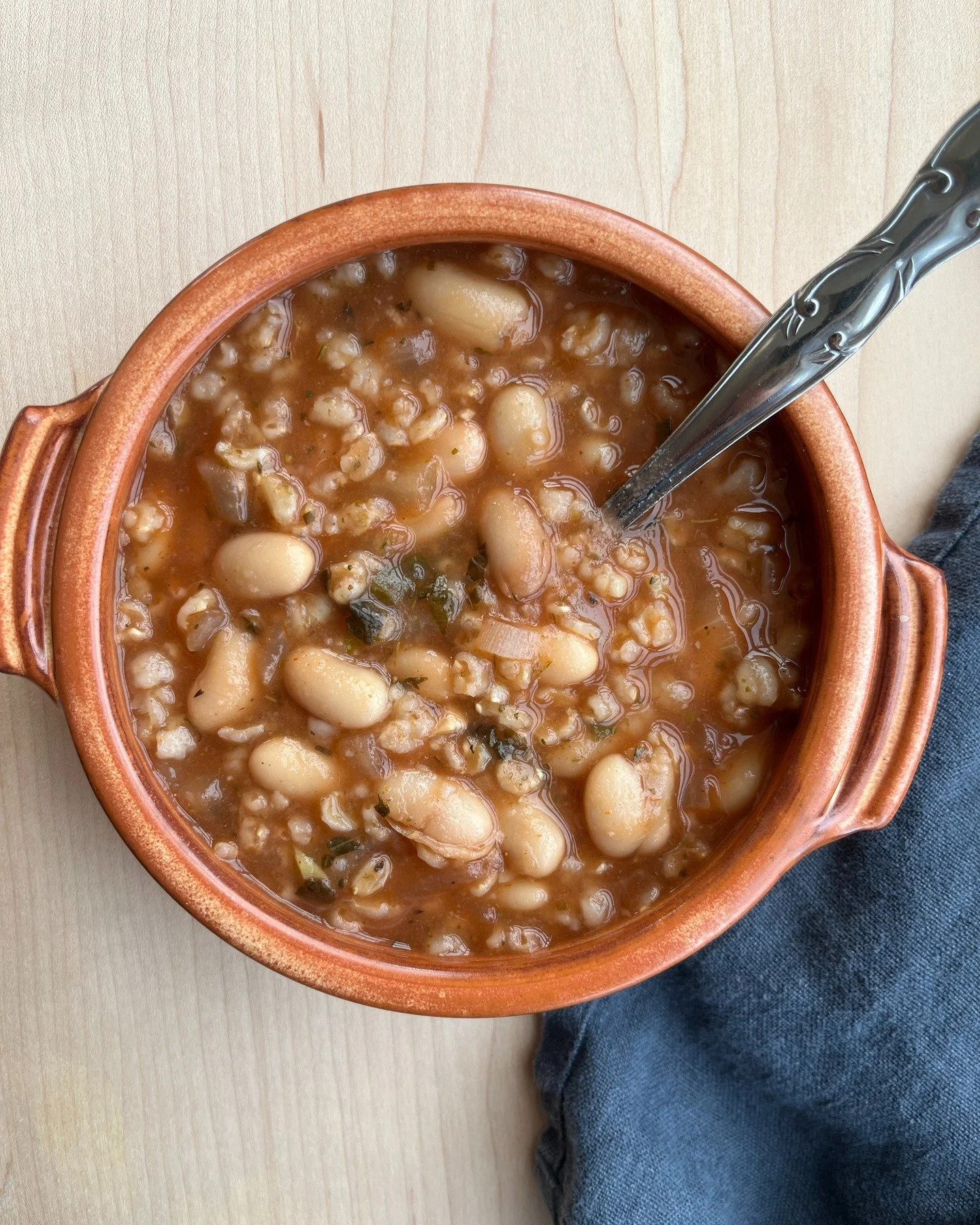 Another tasty meal from @thevegan8. This Hearty Italian White Bean Basil soup is a favorite among family and friends &mdash; we've been asked to share the recipe many times over the years. Leave out the salt to make it Nutritarian friendly, it won't 