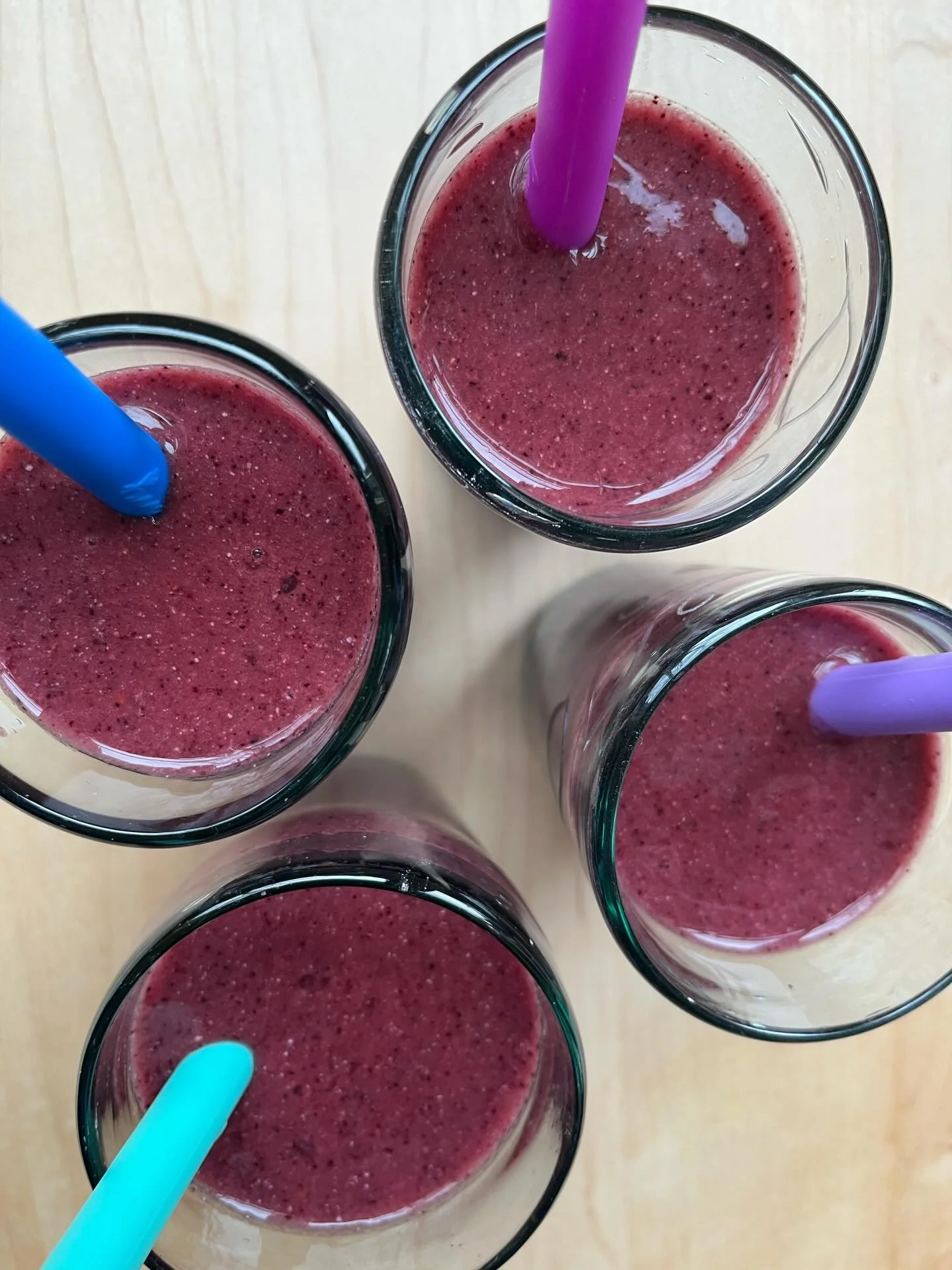 It&rsquo;s Monday morning and we&rsquo;re back to the books. When we&rsquo;re not heading out the door to our lovely co-op, the kids usually start their day with smoothies. It&rsquo;s a quick way to sneak in a good dose of greens + seeds, not to ment