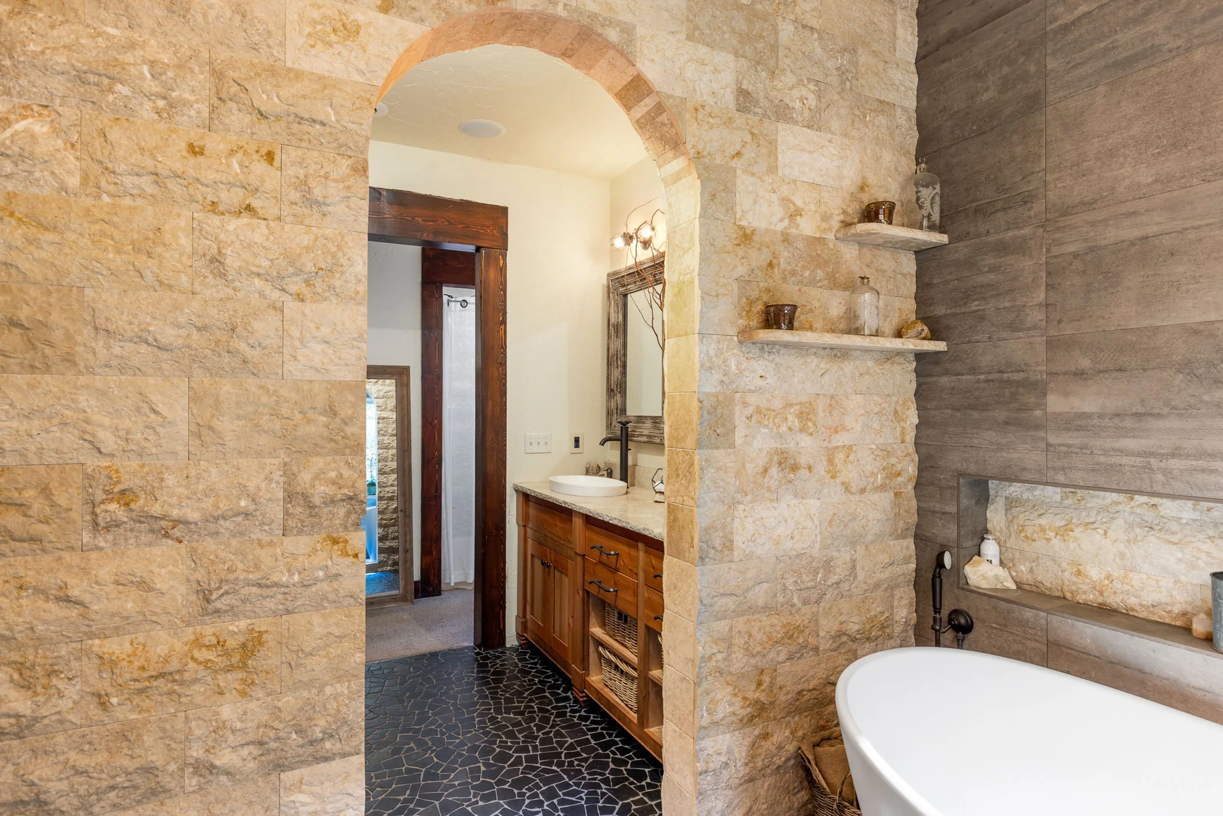 Web-141 Old Timber-072.jpg