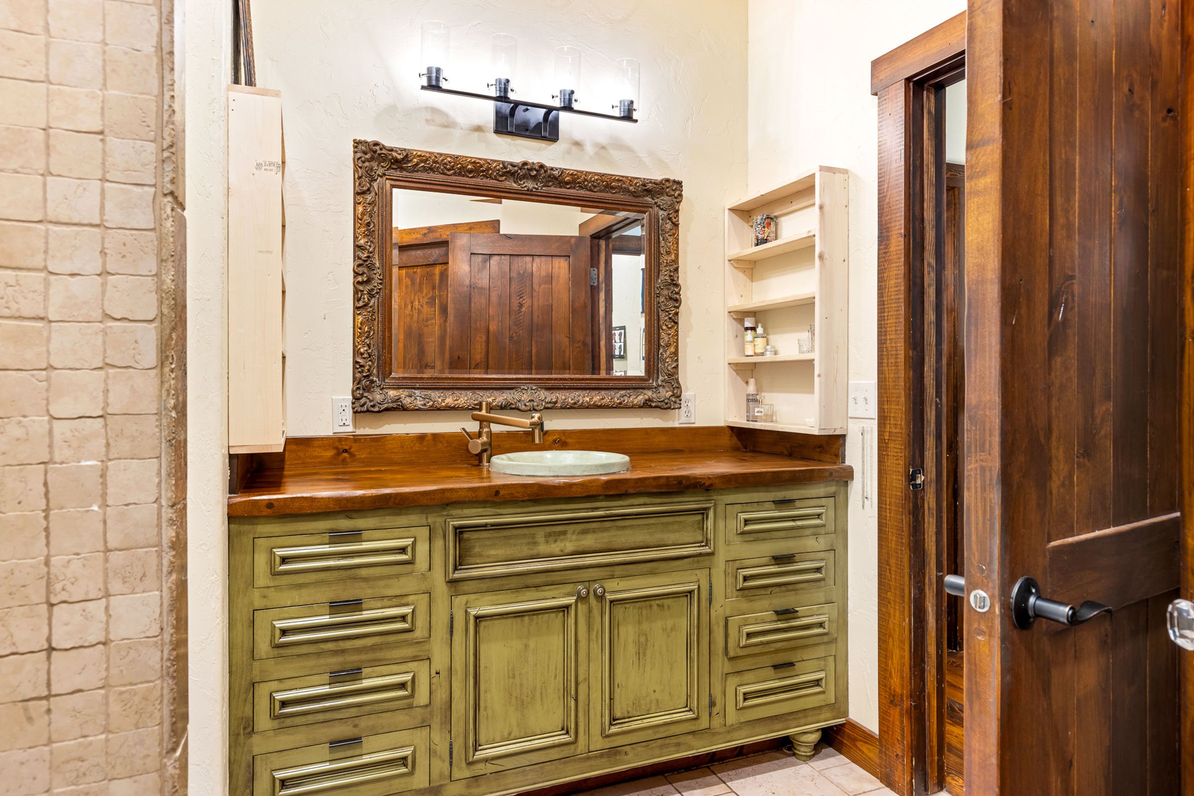 Web-141 Old Timber-082.jpg