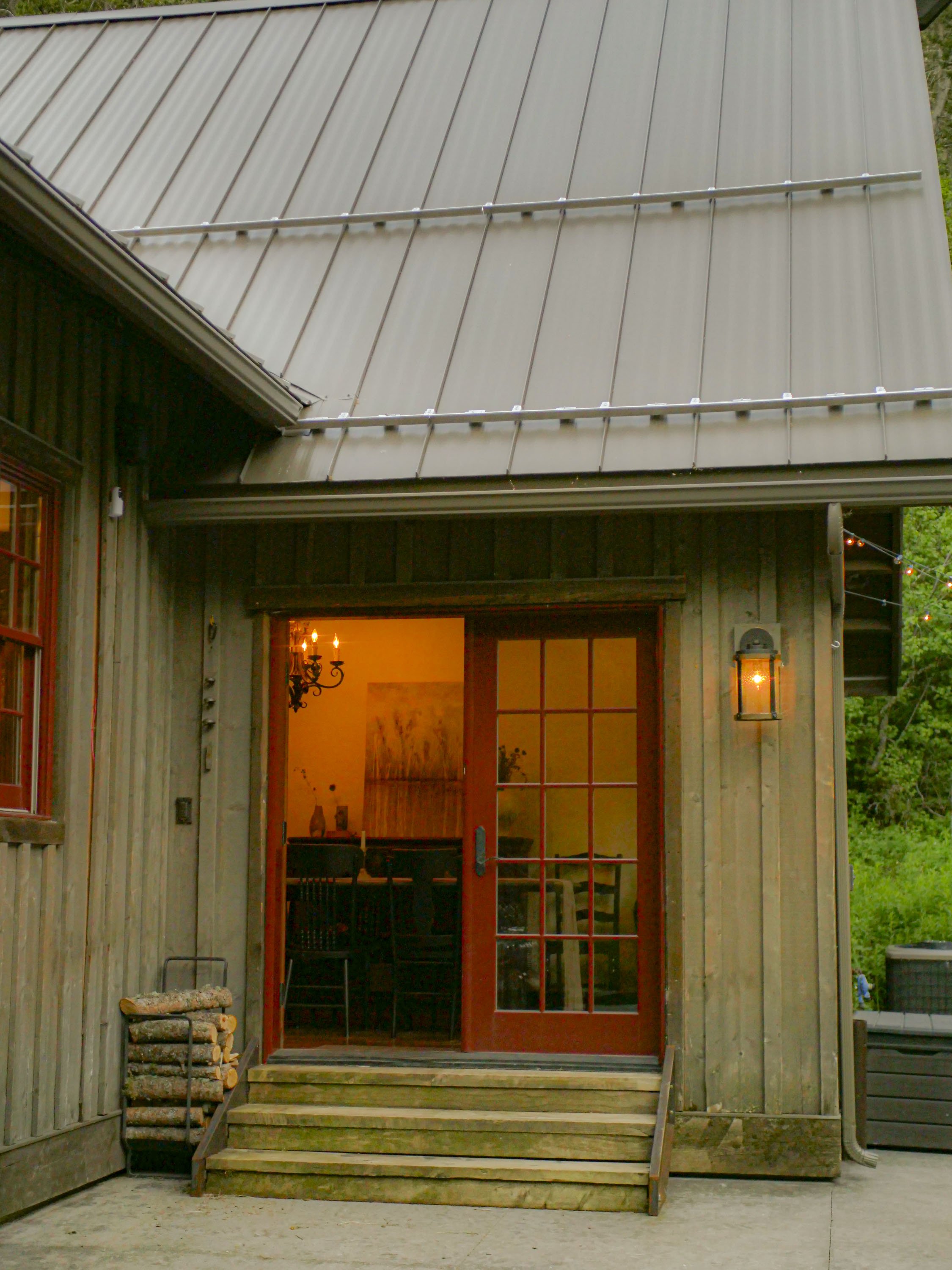 P1011821backporch.jpg