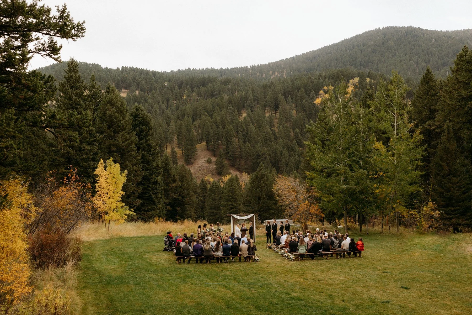web-ahlani-bree04_Stenglein_Ceremony-71montana-woodlands.jpg