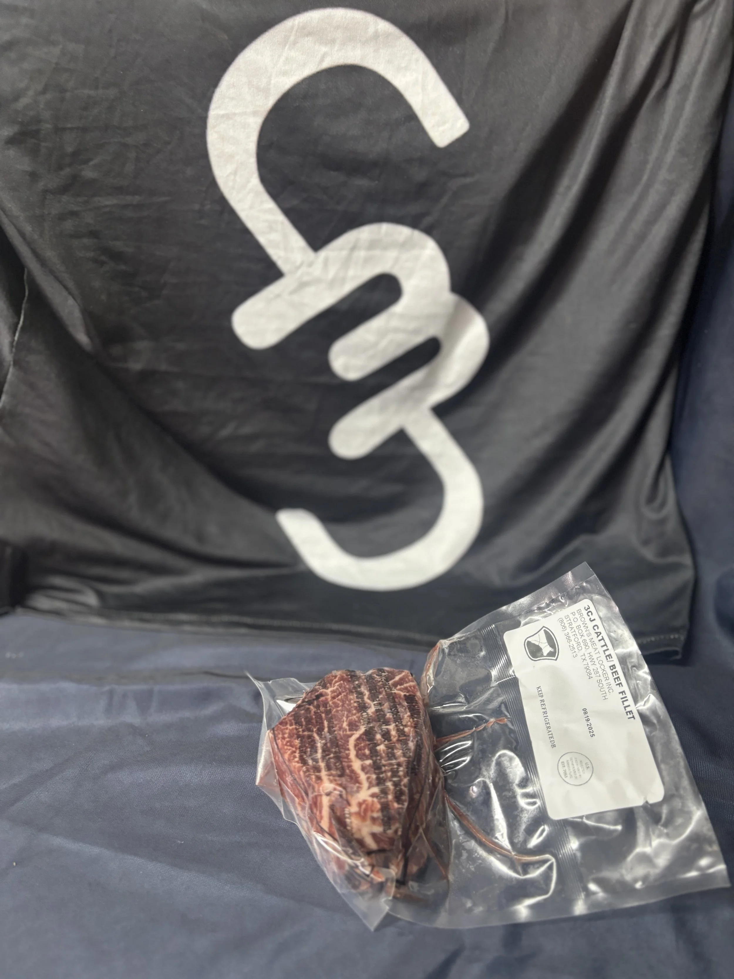 Filet - F1 Wagyu - 2" Thick, 6-7 oz