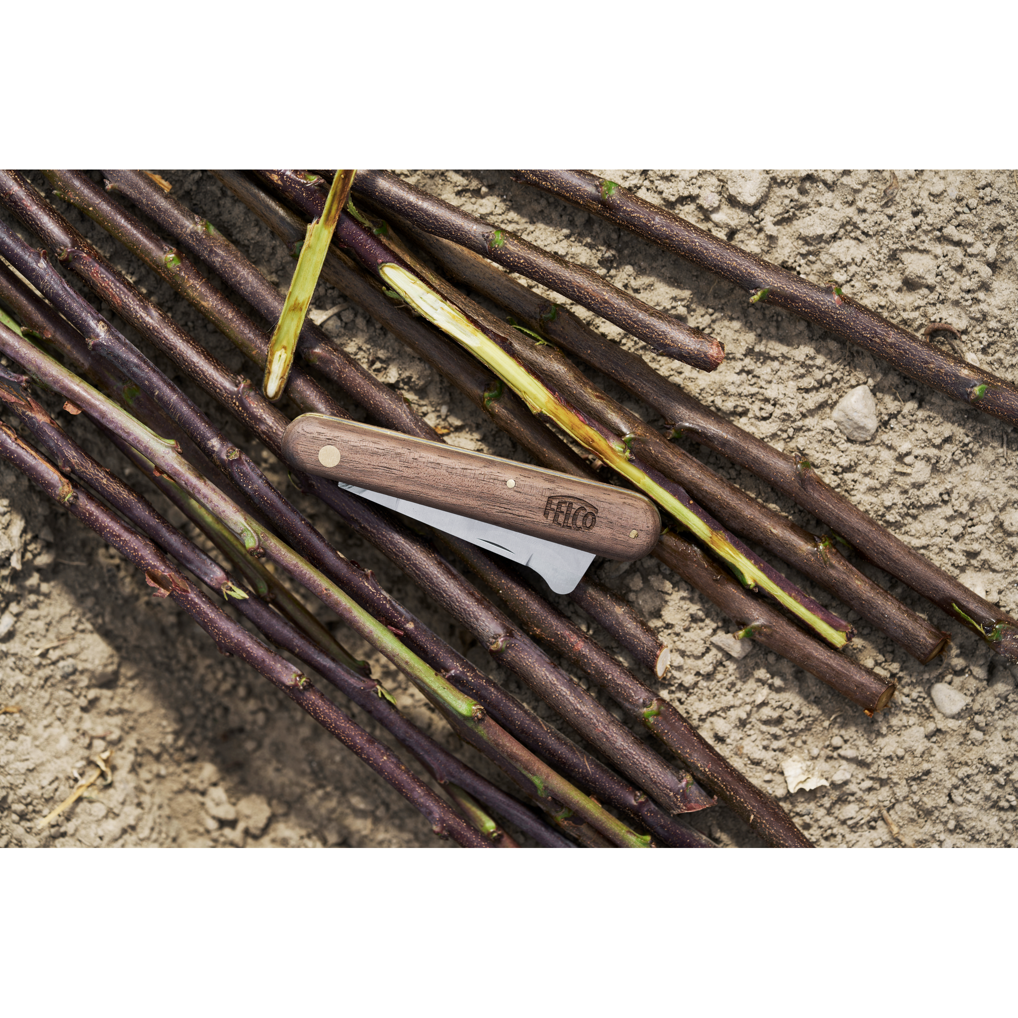 SHOPIFY spareparts-FELCO 512 - in use 21.png