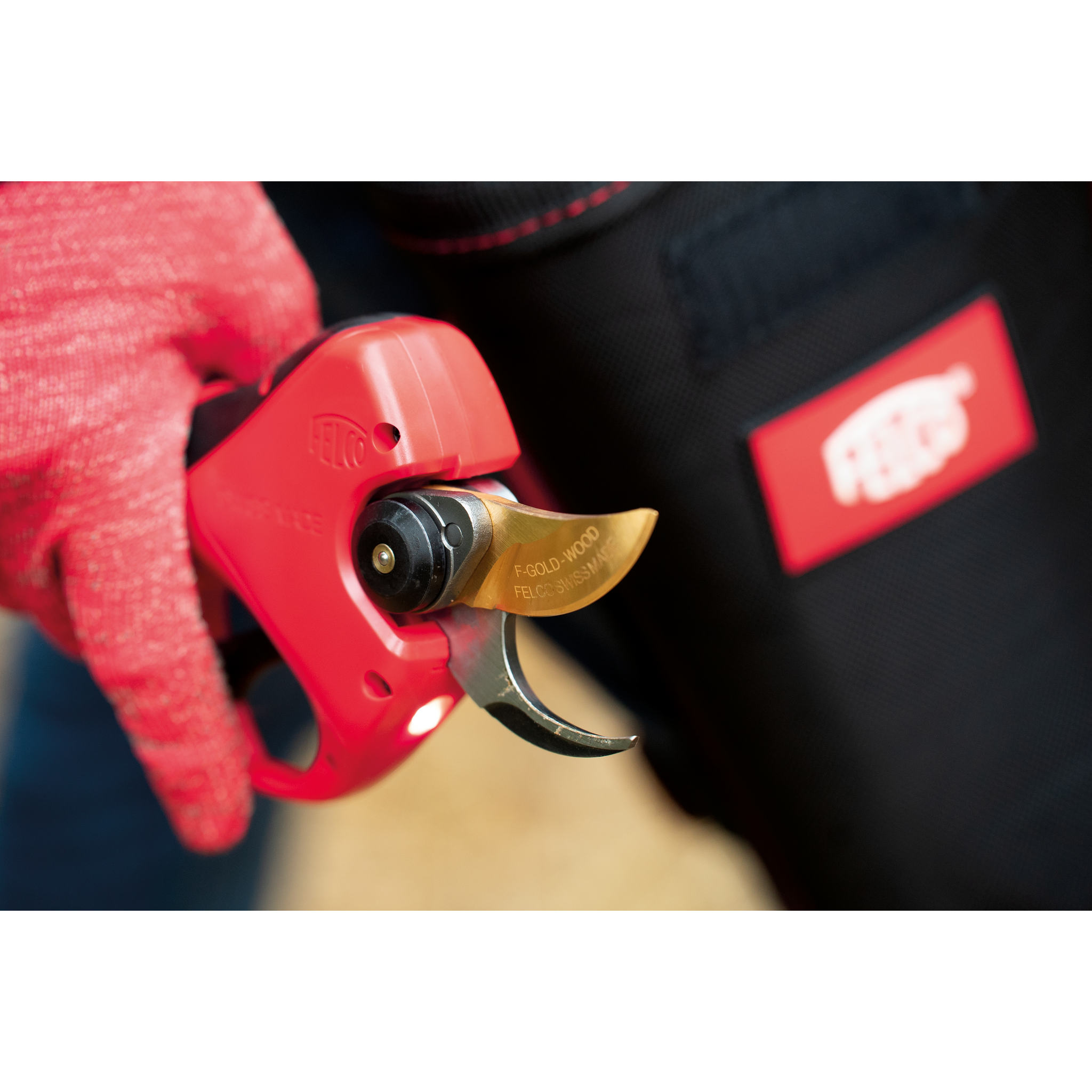 Square_packshots_PNG-FELCO 834 WOOD 06.png
