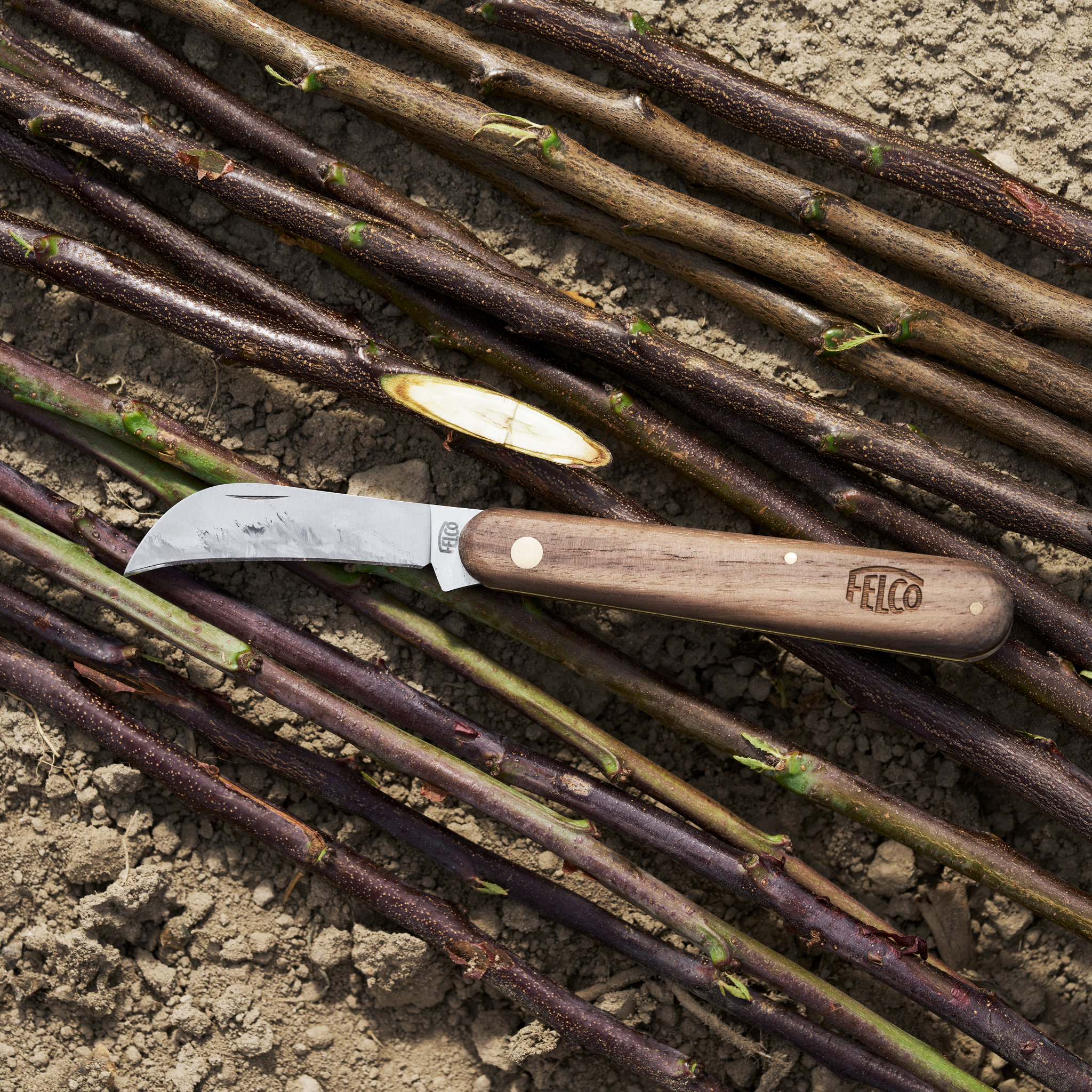 Square_in use_PNG-FELCO 511 - in use 13.png