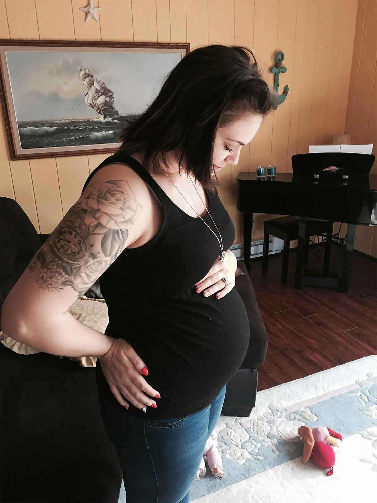 Ariel during her first surrogacy pregnancy.