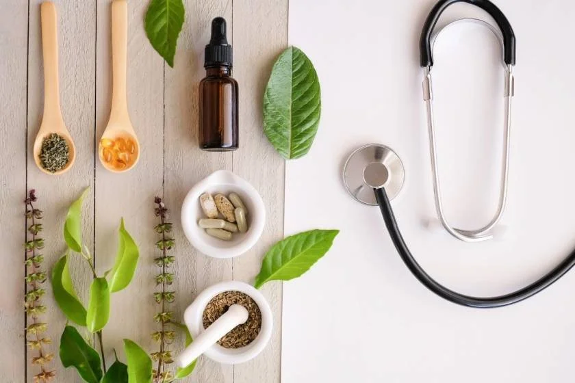 Vers une santé globale : quand médecine moderne et approches complémentaires se rencontrent