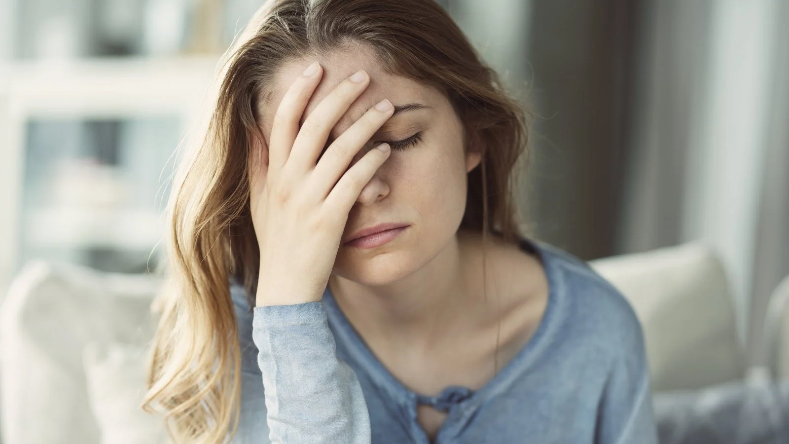 Stress chronique : 10 signaux du corps que l’on ignore souvent