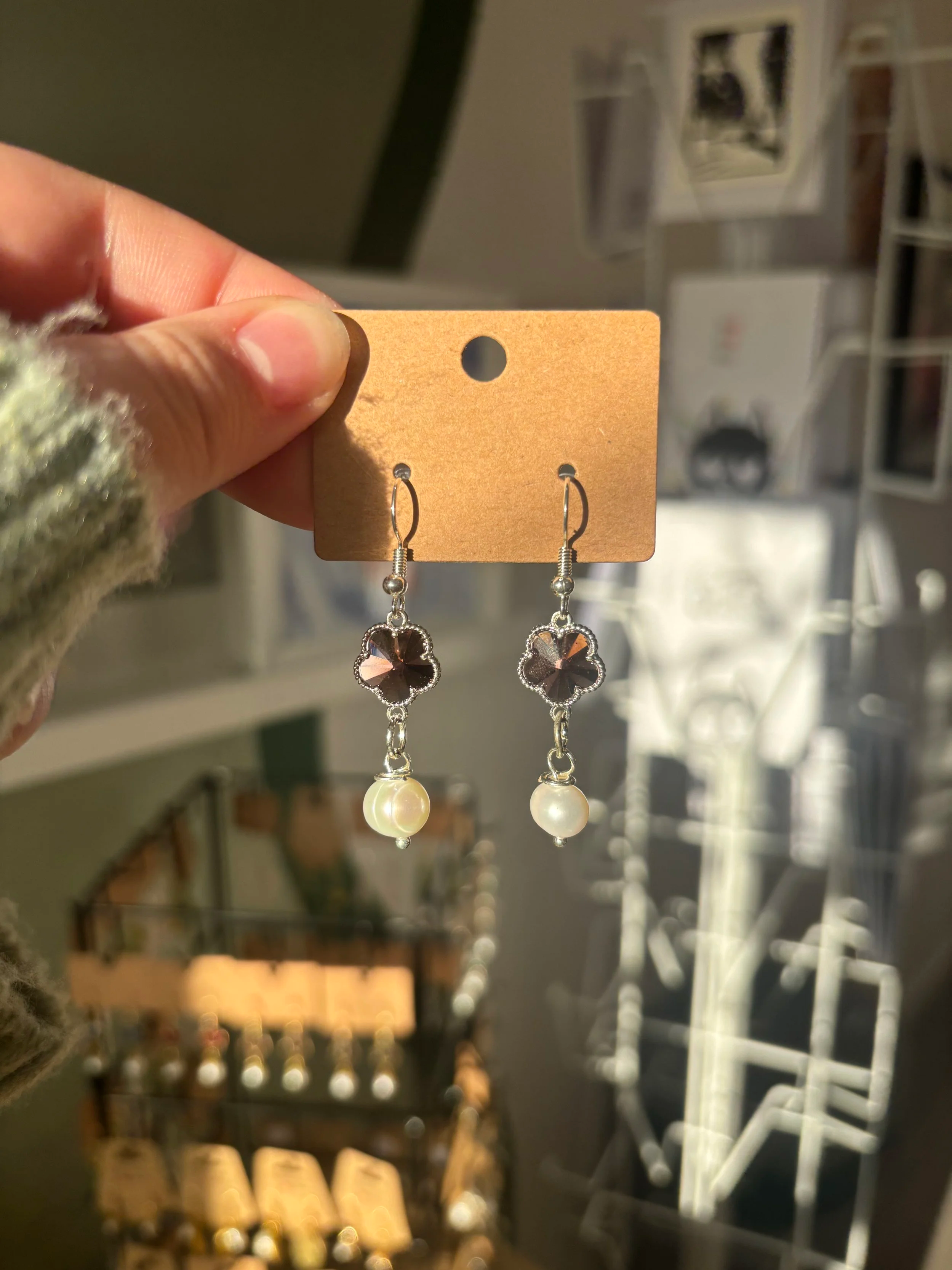 Glass Flower Pearl Earring