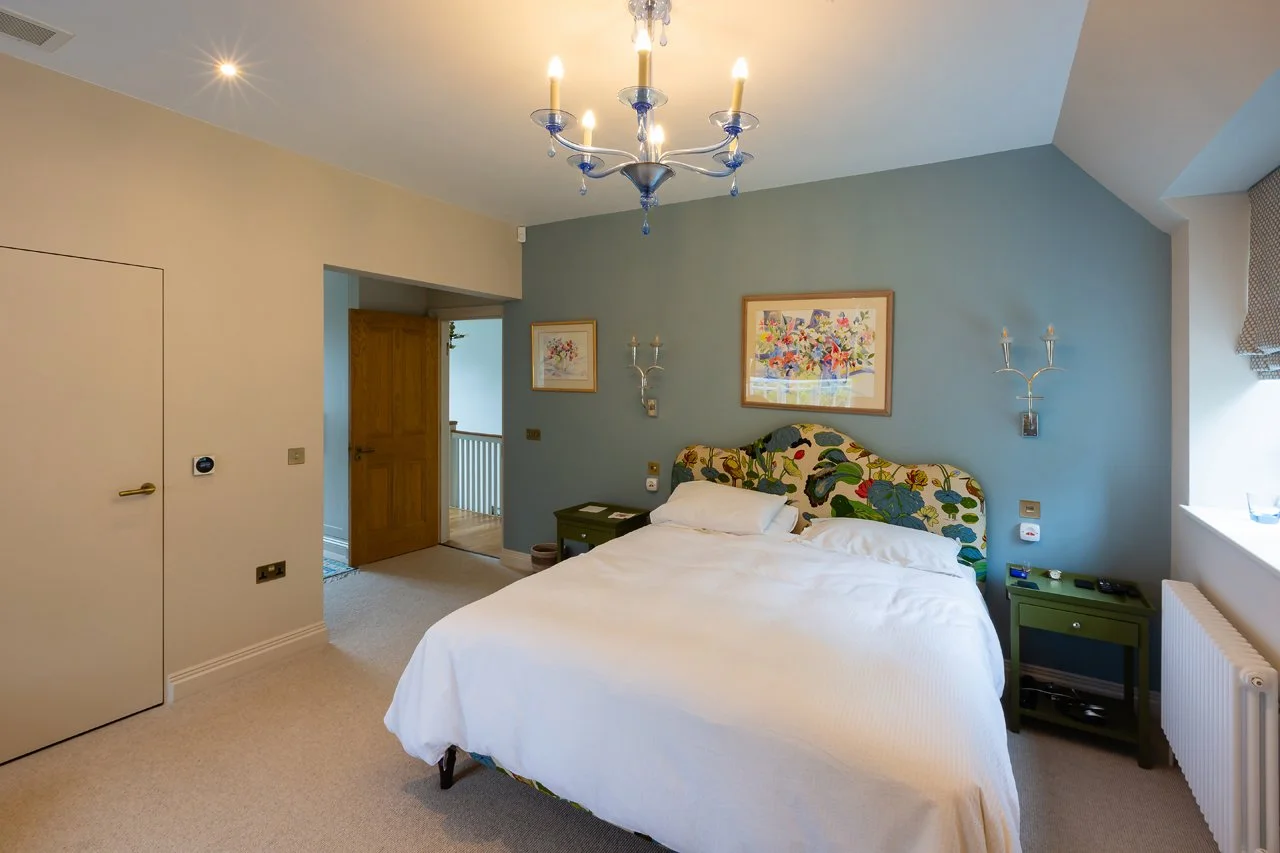 Temple-Fortune-Lane-master-bedroom.jpg
