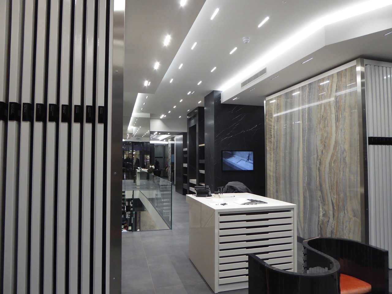 Display cabinetry