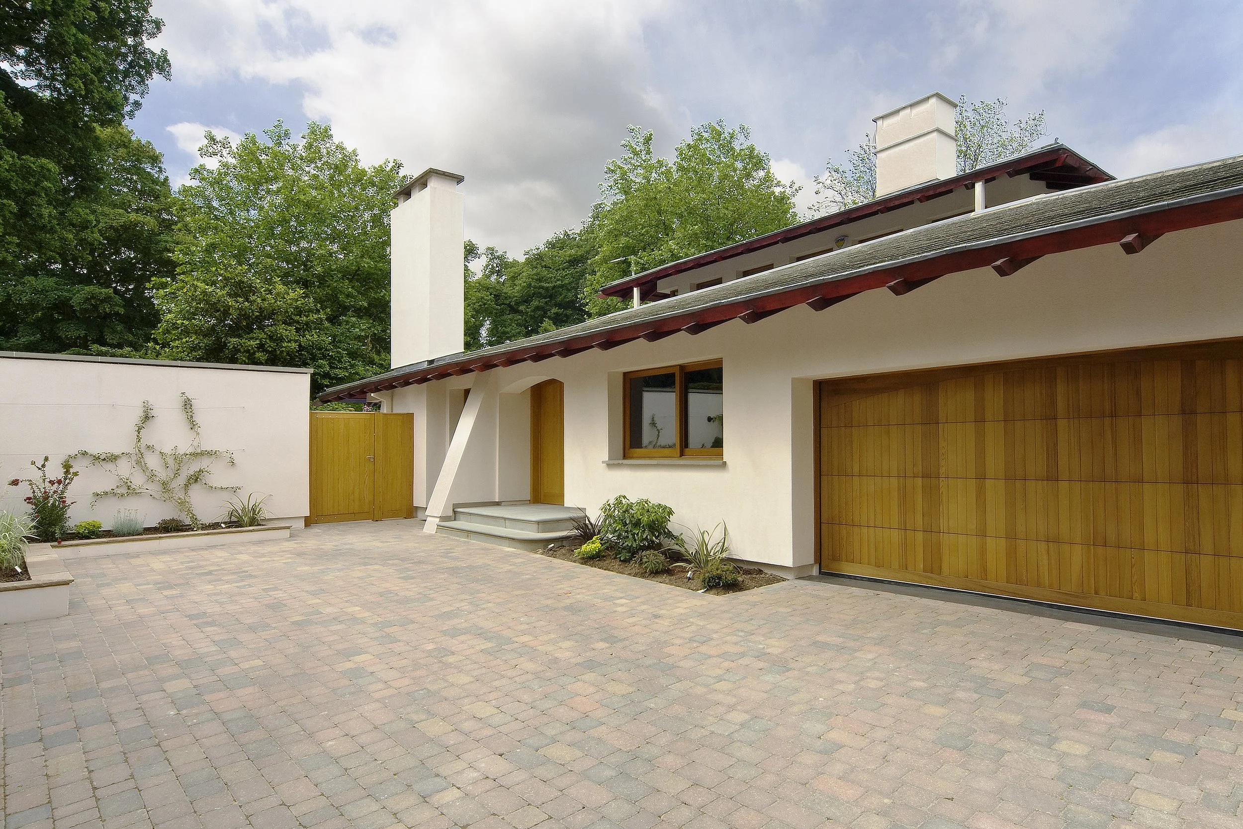 Esterell 2 Compton Ave 01.jpg