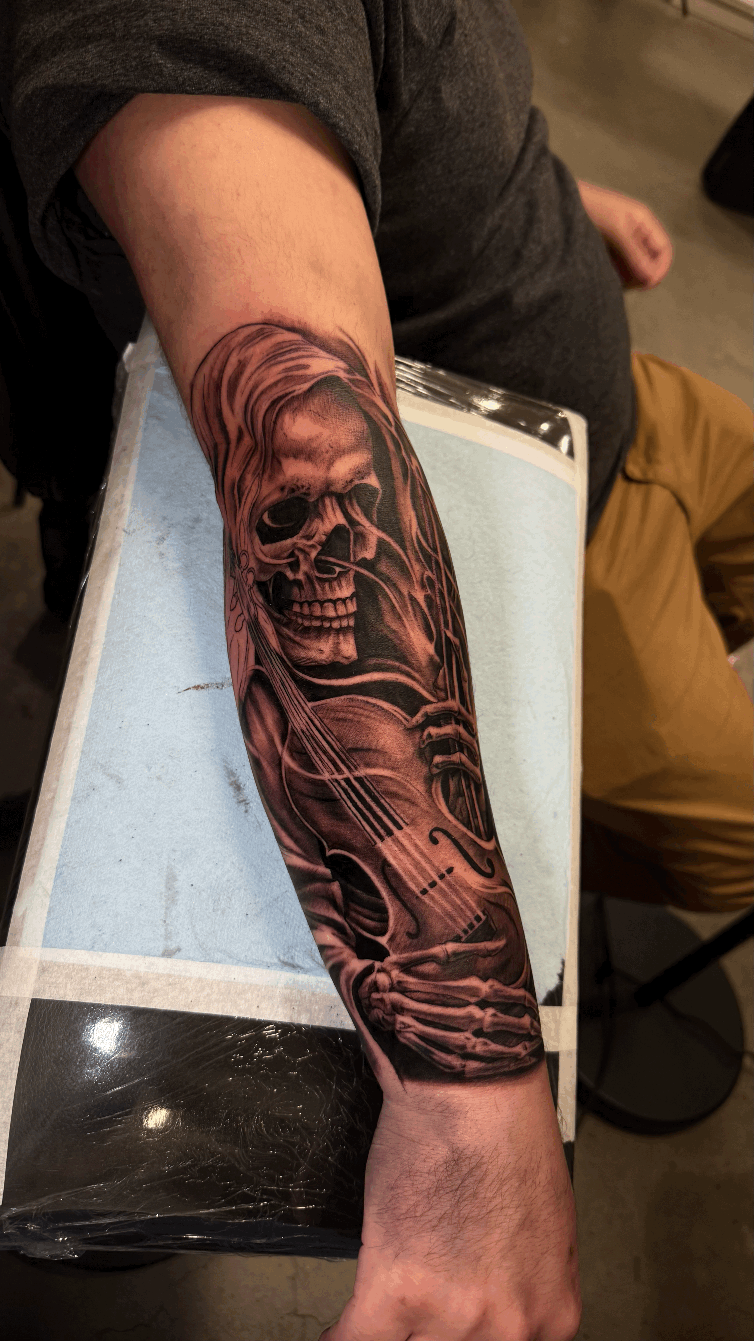 Full Day Tattoo session $800 8 Hrs (Recommended for Large scale Tattoos and Projects)