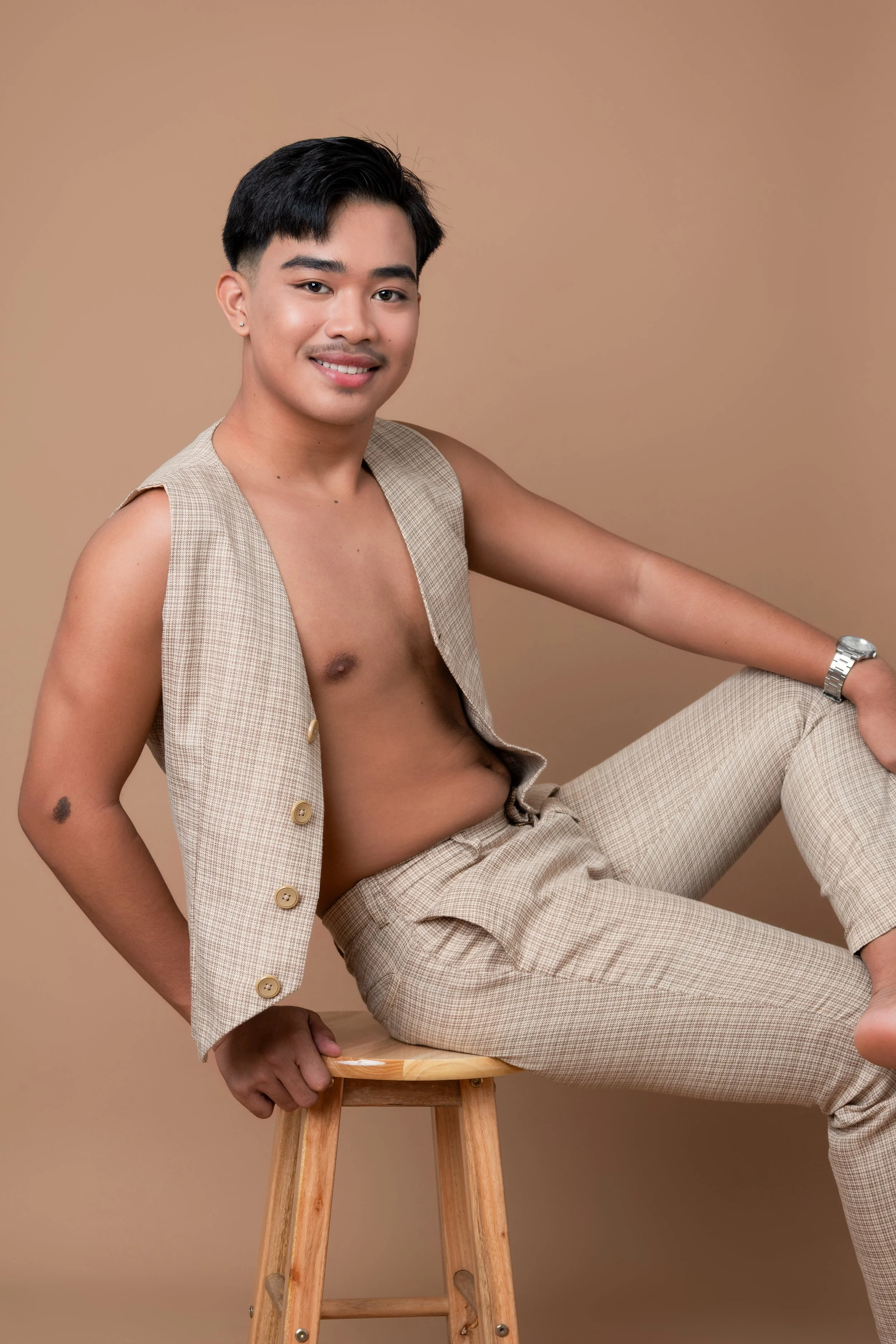 portrait shoot 2.5.26-981-Edit.jpg