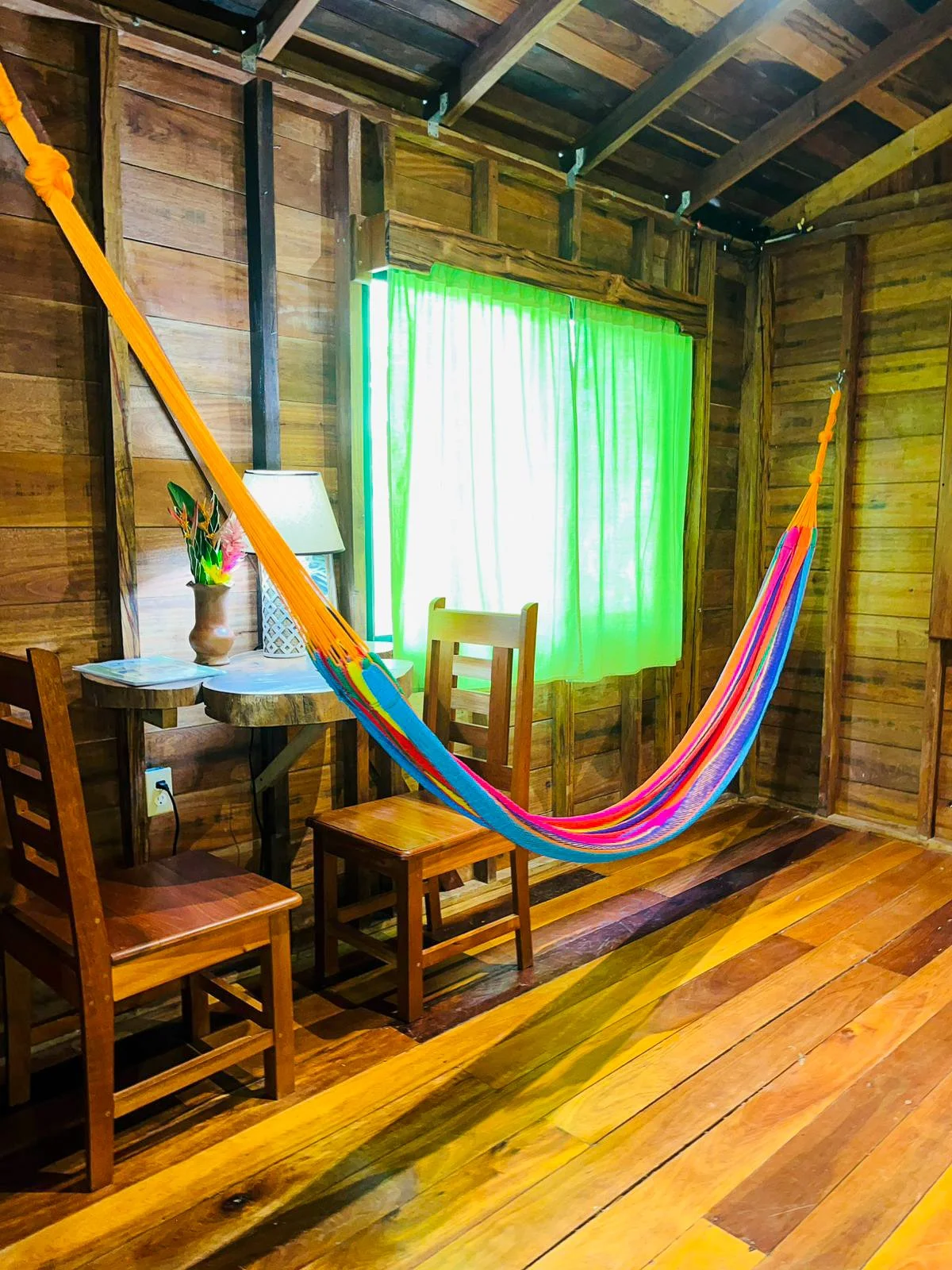 Cabin 1, Indoor hammock
