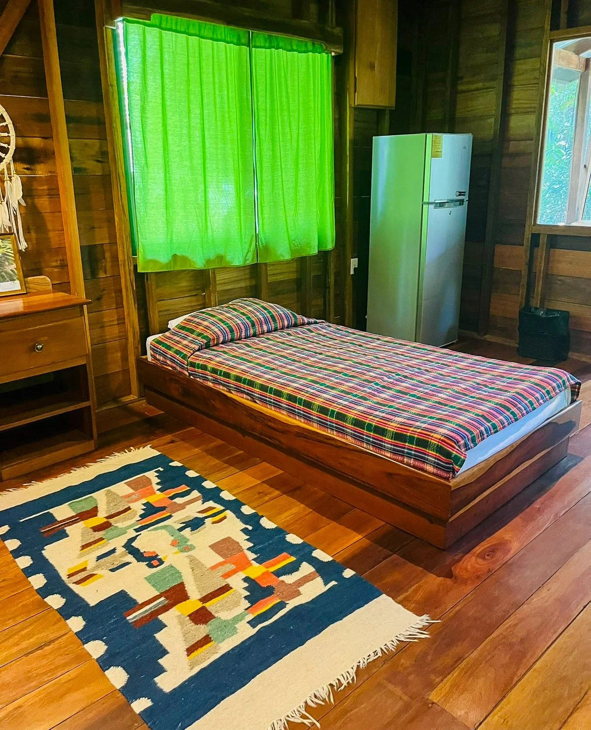Cabin 1, Twin bed