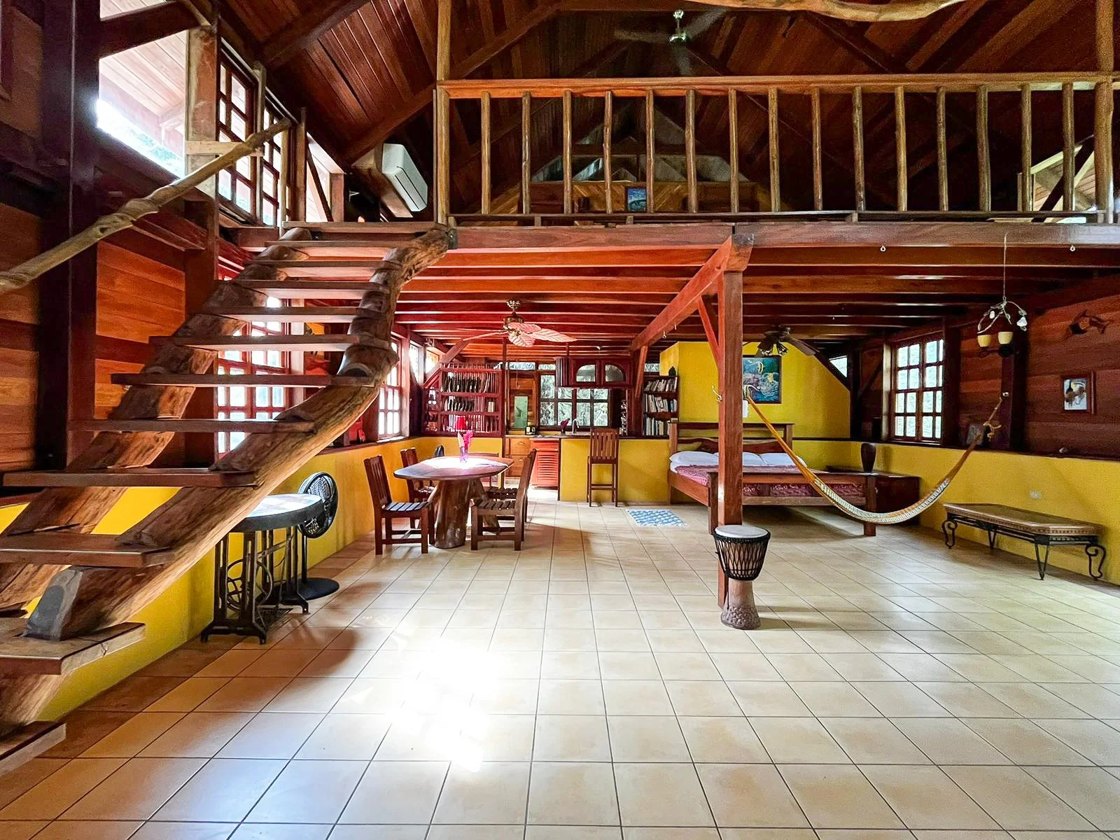 Beyond Paradise, Downstairs