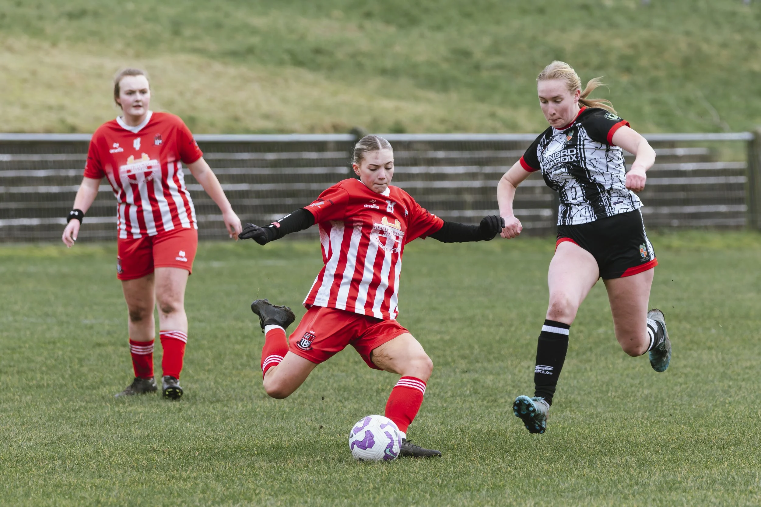 KENDAL-TOWN-LADIES-VS-ABBEYTOWN-LADIES-01022026-DANIEL-TOAL-PHOTOGRAPHY-6158.jpg