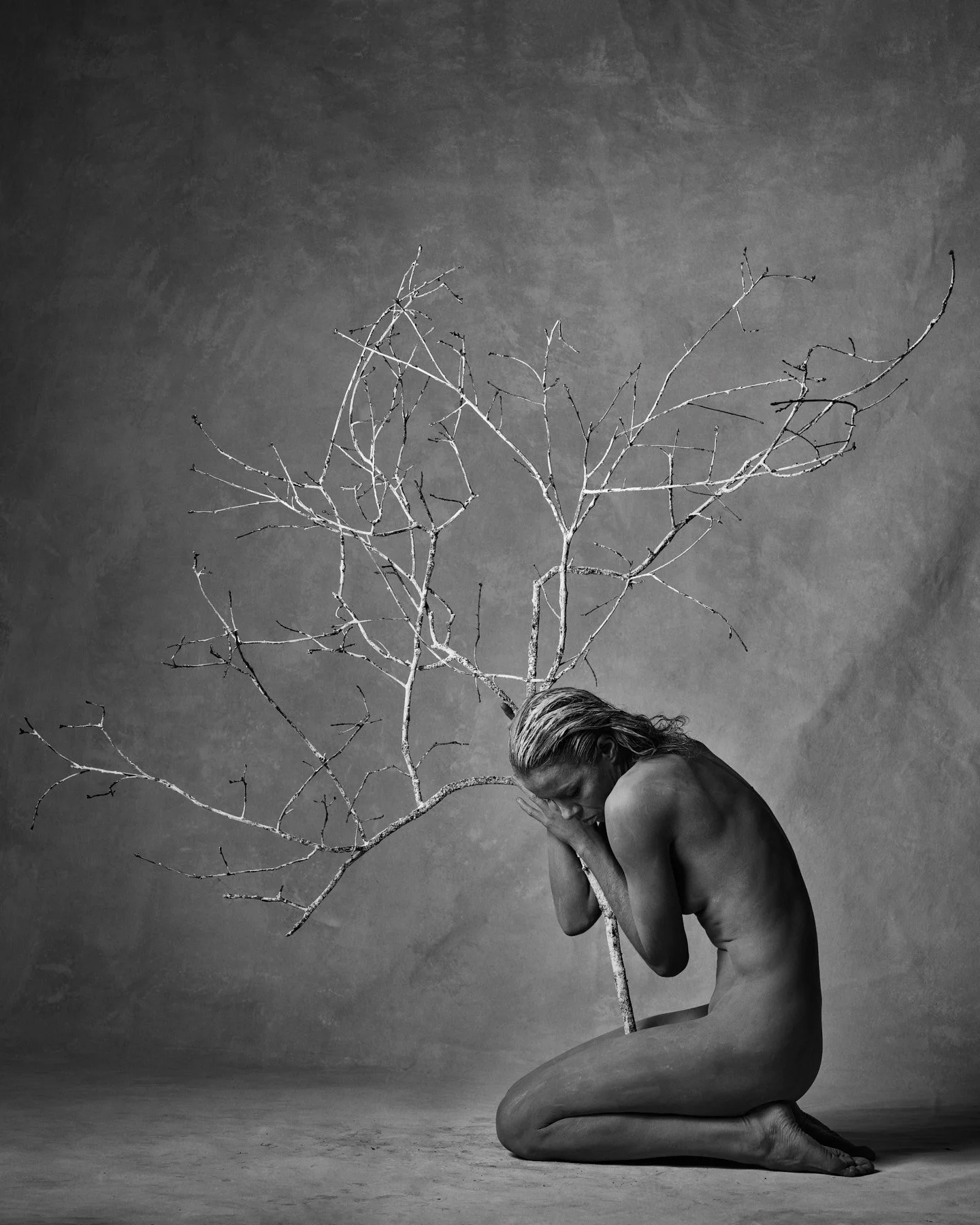 Daniel Braendli - Dance with tree 09.jpg