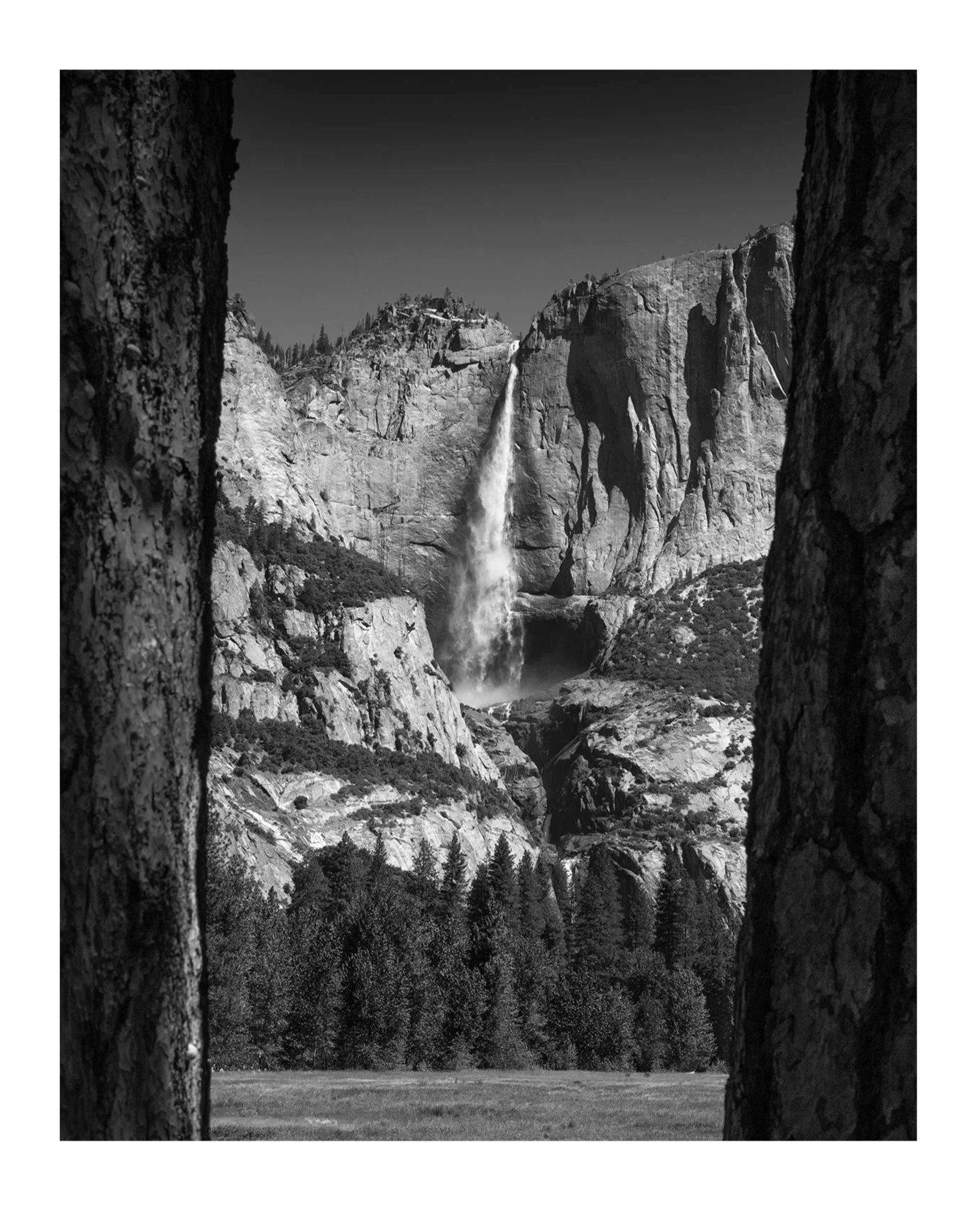_DSC3144+Yosemite+Fall+4x5+B%26W.jpg