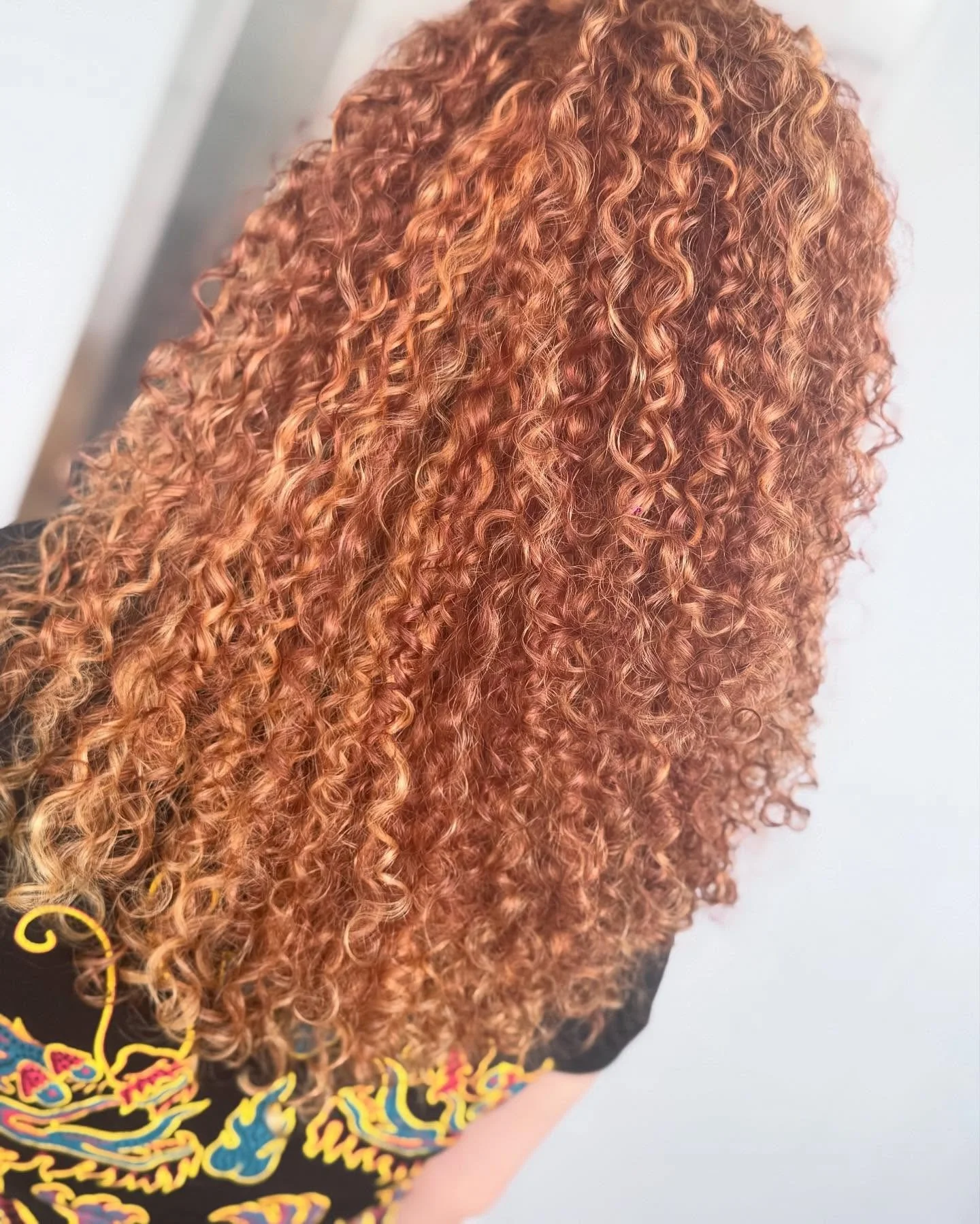 She wanted to be a copper blonde babe⁠🤩⁠
.⁠
Ask for Nadine😘⁠
@excentriconkloof⁠
@intrinsicurlyme ⁠
( #📷 @nadine_stylist )