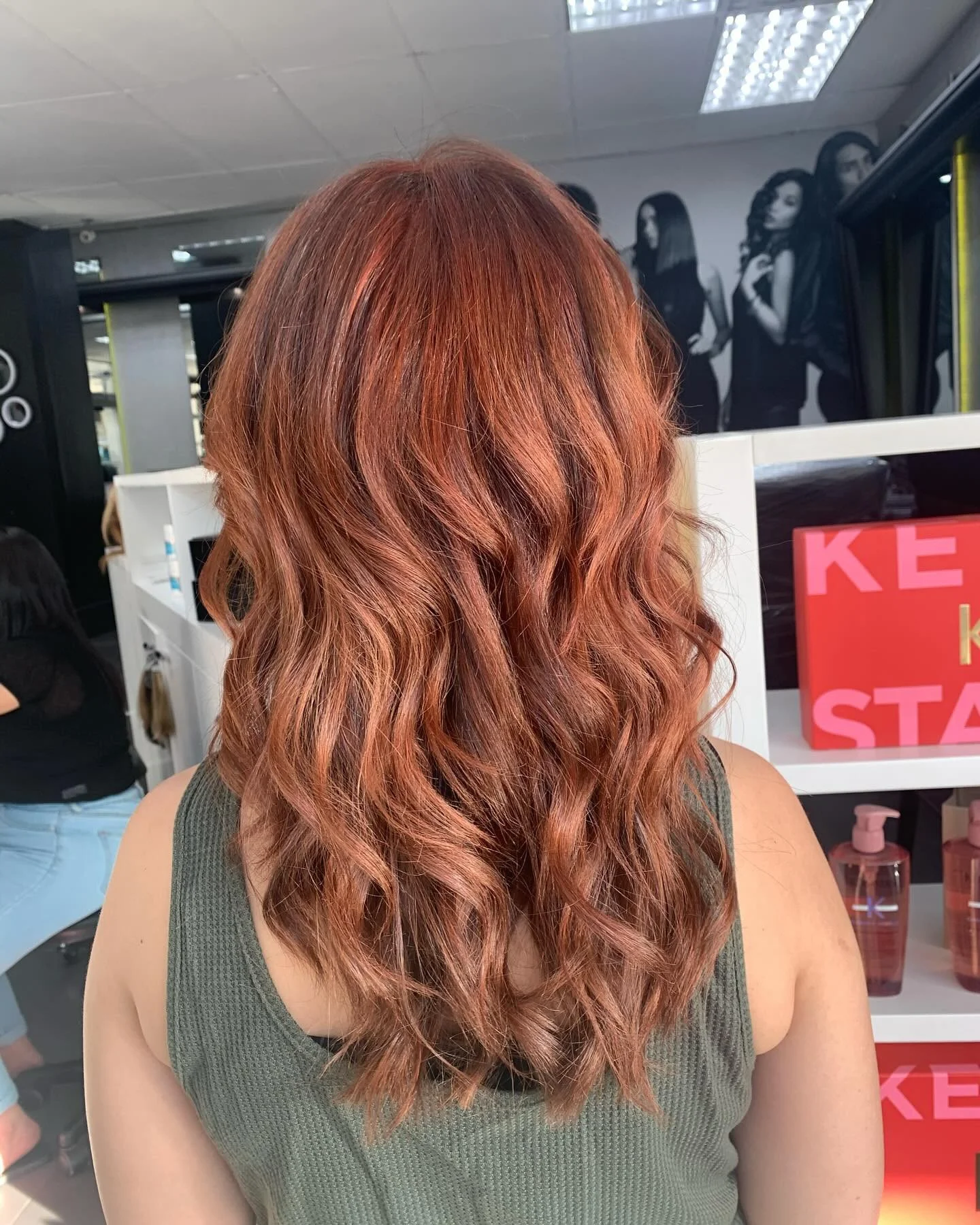 Time to take over the world ⁠
.⁠
.⁠
Ask for Robin🤩⁠
Hair by: @yourhairday ⁠
@excentriconpoint ⁠
@excentriconkloof⁠
( #📷 @excentriconpoint )