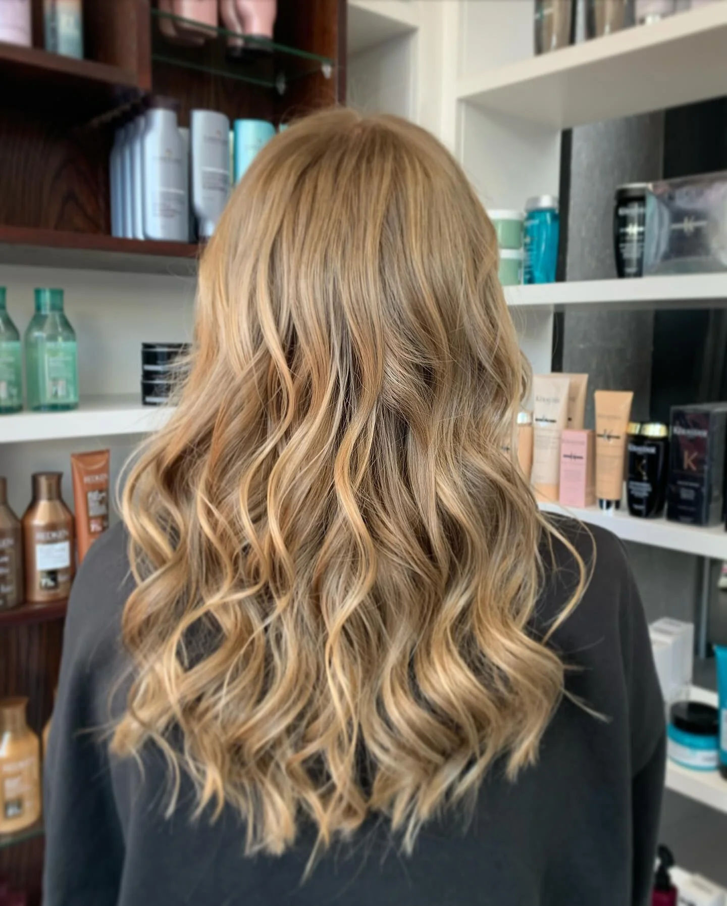 Loving this beautiful Glow-up ⁠
A little color enhancer, cut and style and 🪄⁠
.⁠
.⁠
Ask for Robin🤩⁠
Hair by: @yourhairday ⁠
@excentriconpoint ⁠
@excentriconkloof⁠
( #📷 @excentriconpoint )
