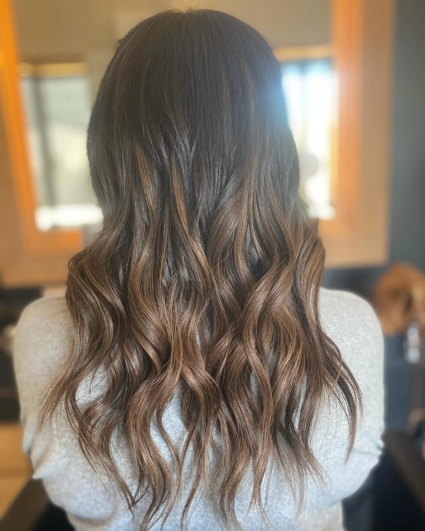 3boxes of 12-14inch easy hair pro tape in extensions for instant length⁠
.⁠
.⁠
Ask for Adi⁠
@excentriconkloof ⁠
@easihairpro⁠
( #📷 @adi_hairstylist_ )