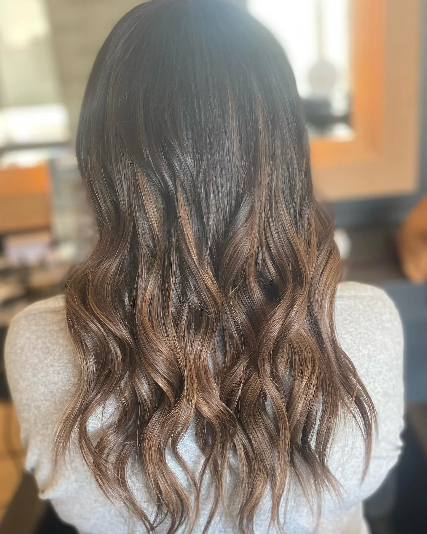 3boxes of 12-14inch Easihairpro tape in extensions for instant length ⁠
.⁠
.⁠
Ask for Adi 🤩⁠
@excentriconkloof ⁠
@easihairpro ⁠
( #📷 @adi_hairstylist_ )