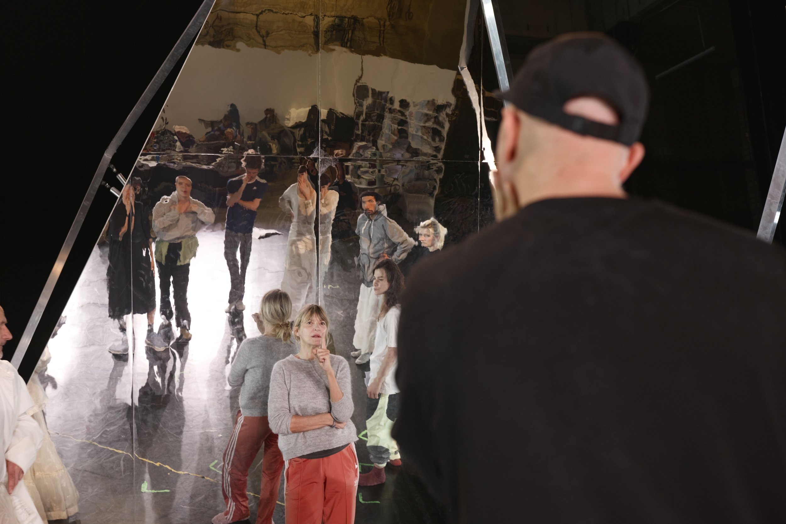 NITE - HOPE - Hamburg - Raw Stills - 0175.jpg