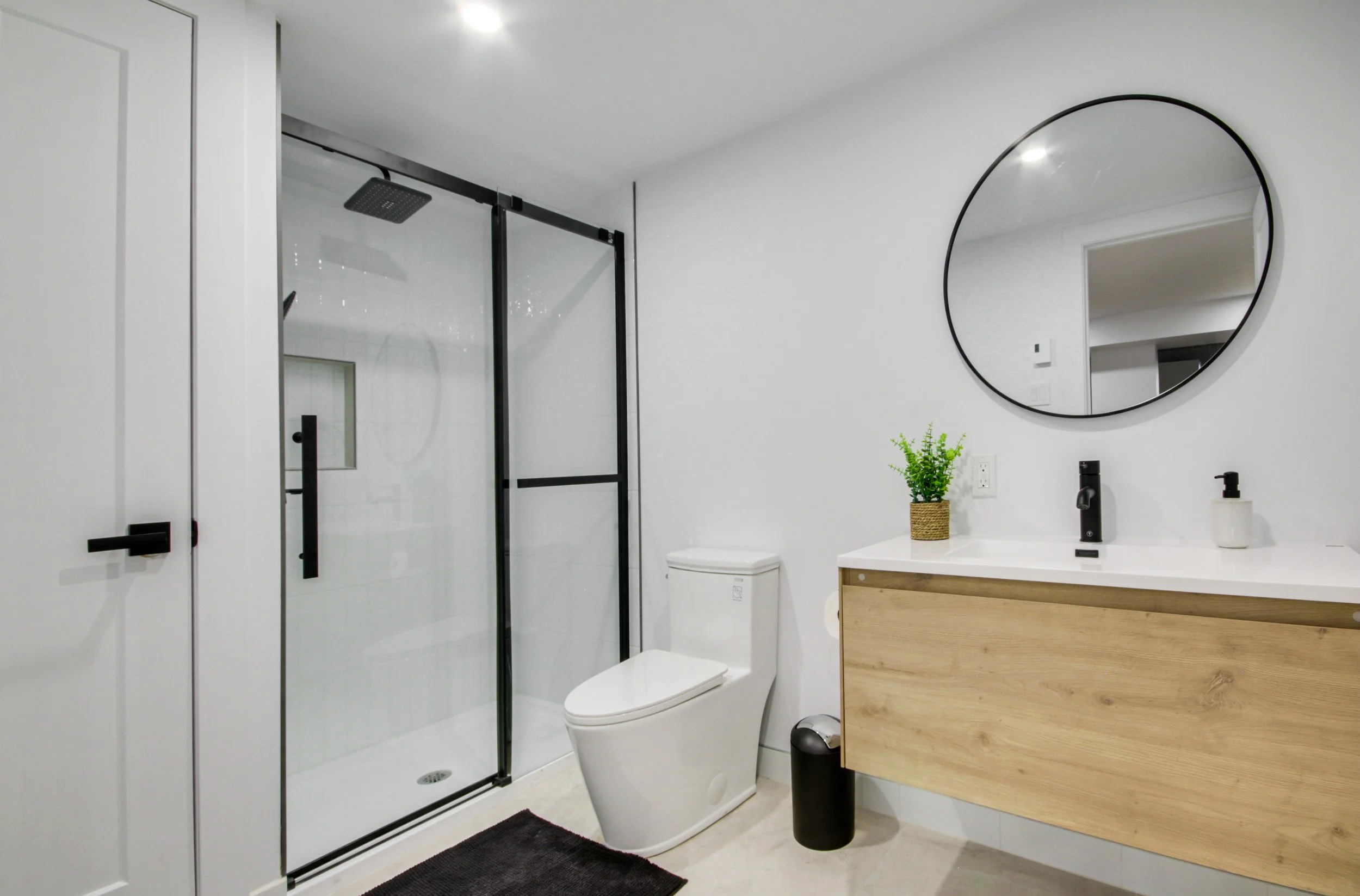 ImmoGraphie_Chantal_Dubuc_Photographe__AIRB&B_demi_sous_sol_rue_des_Forges_ (18) copie.jpg