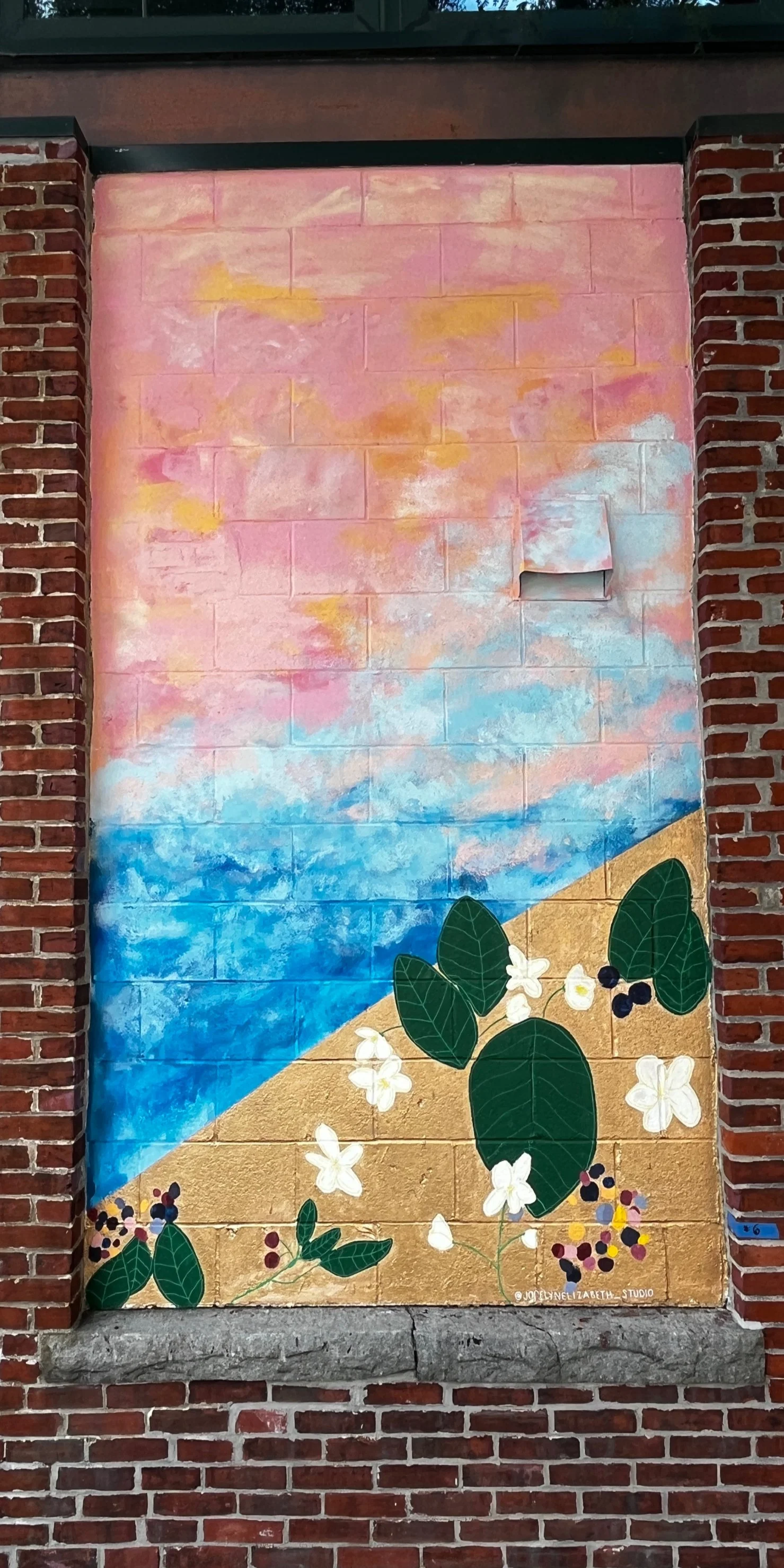 Jocelyn Elizabeth_Newburyport Mural Project_We Share One Sky_2024.jpg