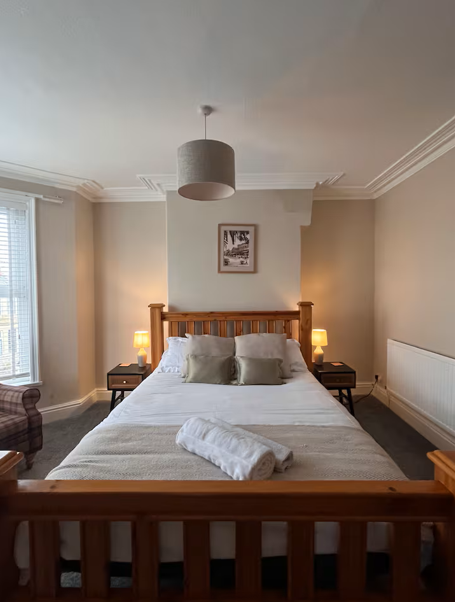 Quiet bedroom for long-stay professionals in Lancaster