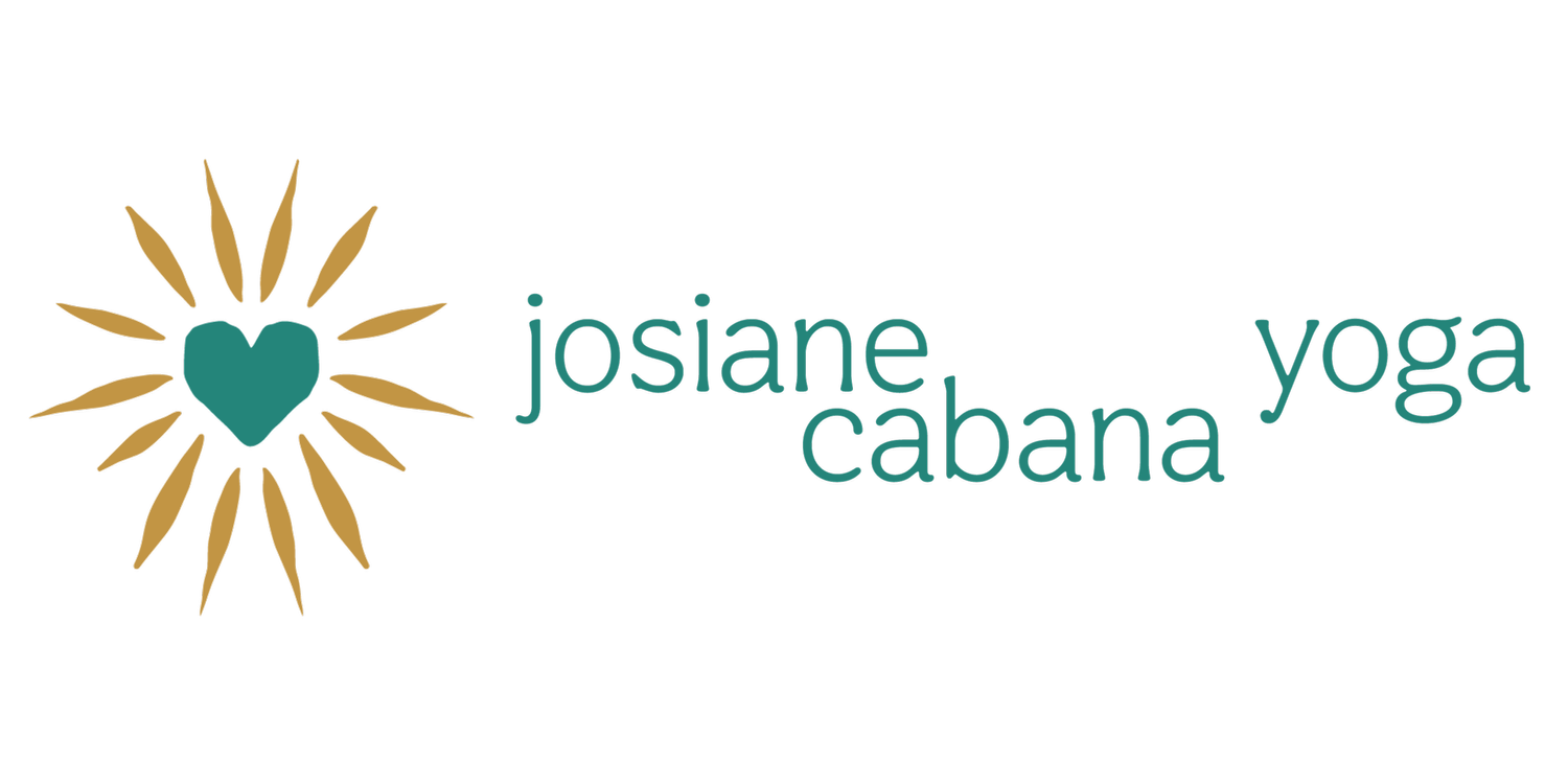 JOSIANE CABANA  ·  professeure de yoga