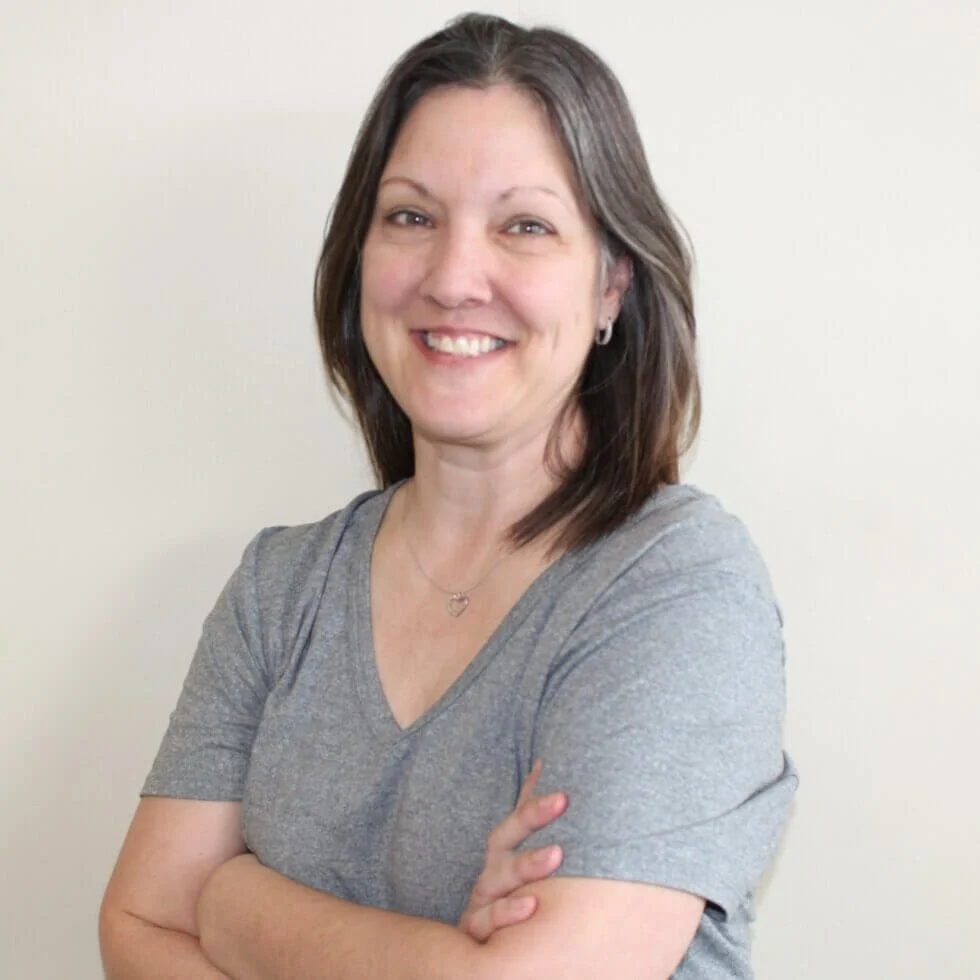 Valerie Bieth, Registered Massage Therapist at The Health Collective Baden providing relaxation-focused treatment