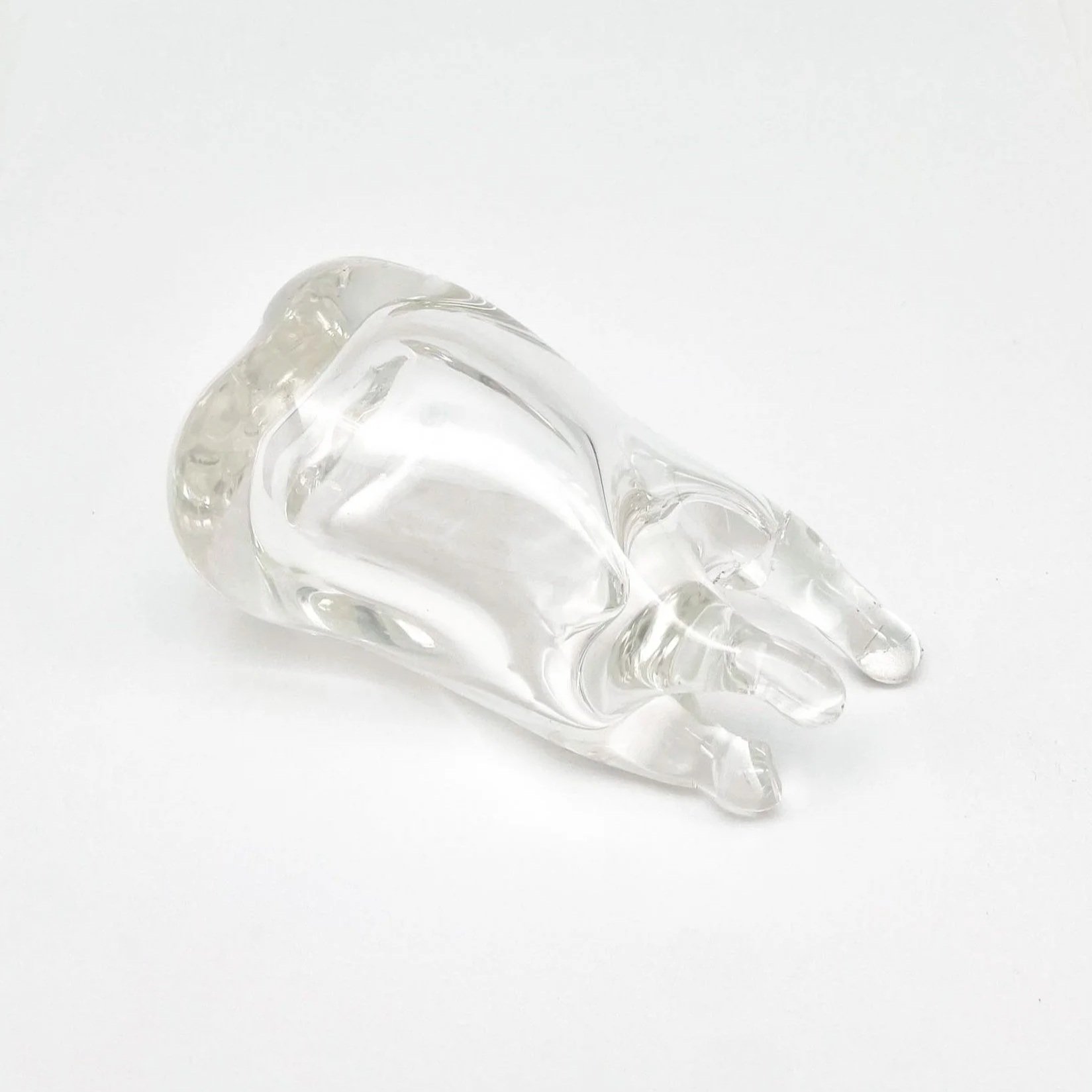 Tooth
3’’ x 4’’ x 3’’
Glass 
